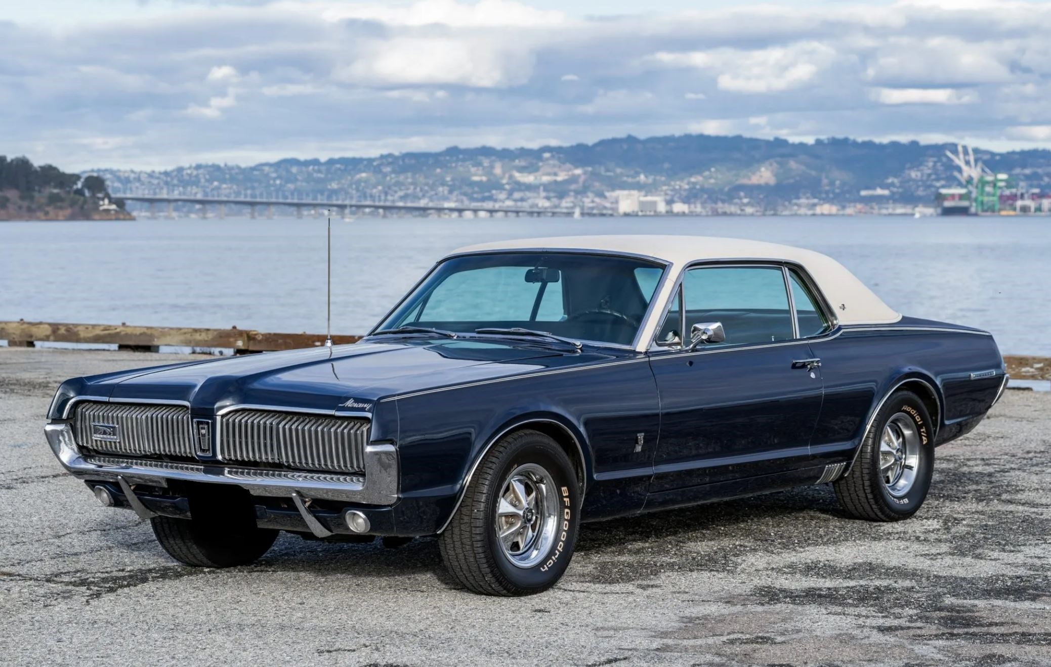 Mercury Cougar 