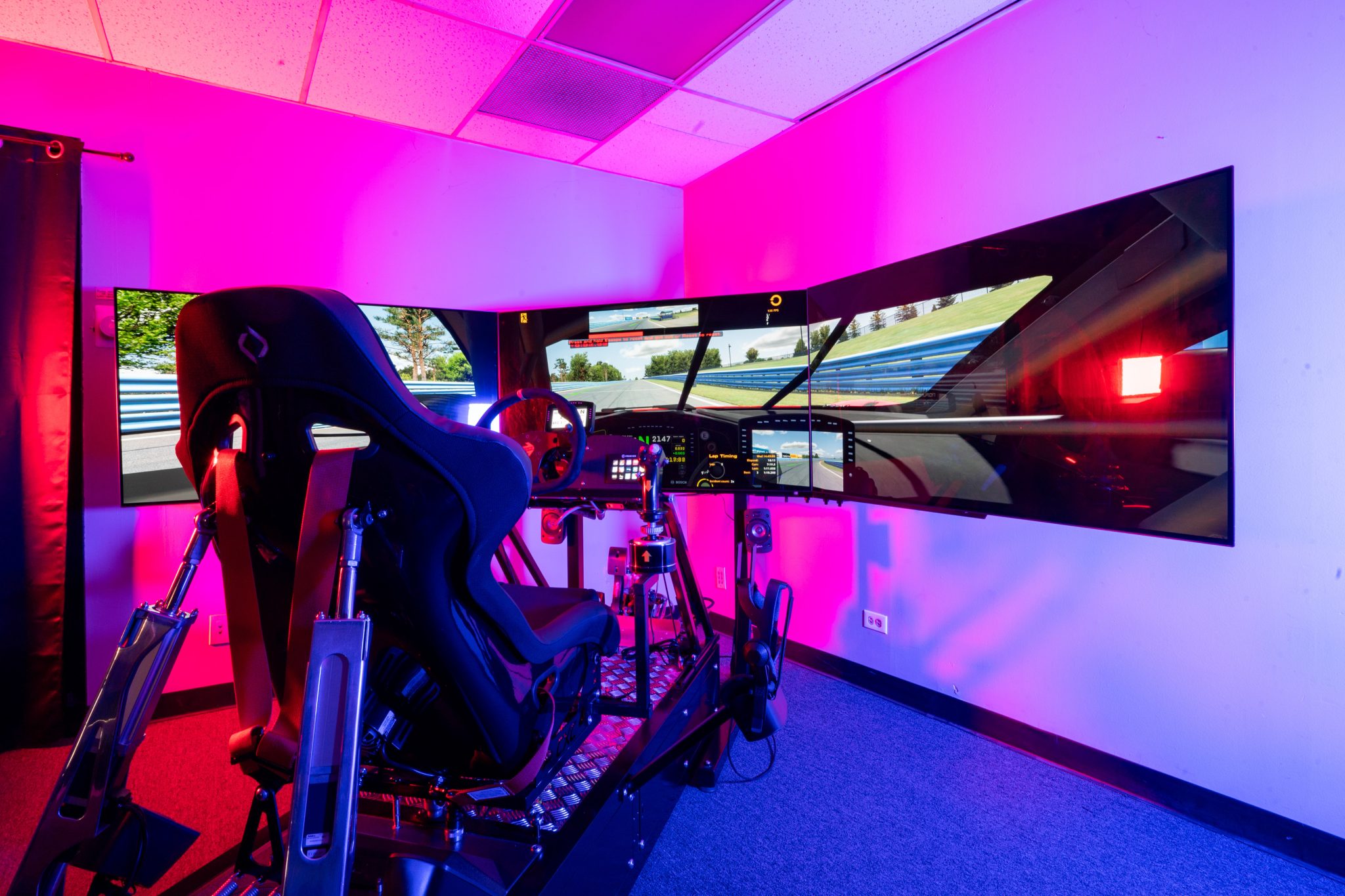Parts and Automobilia – Racing Simulators 