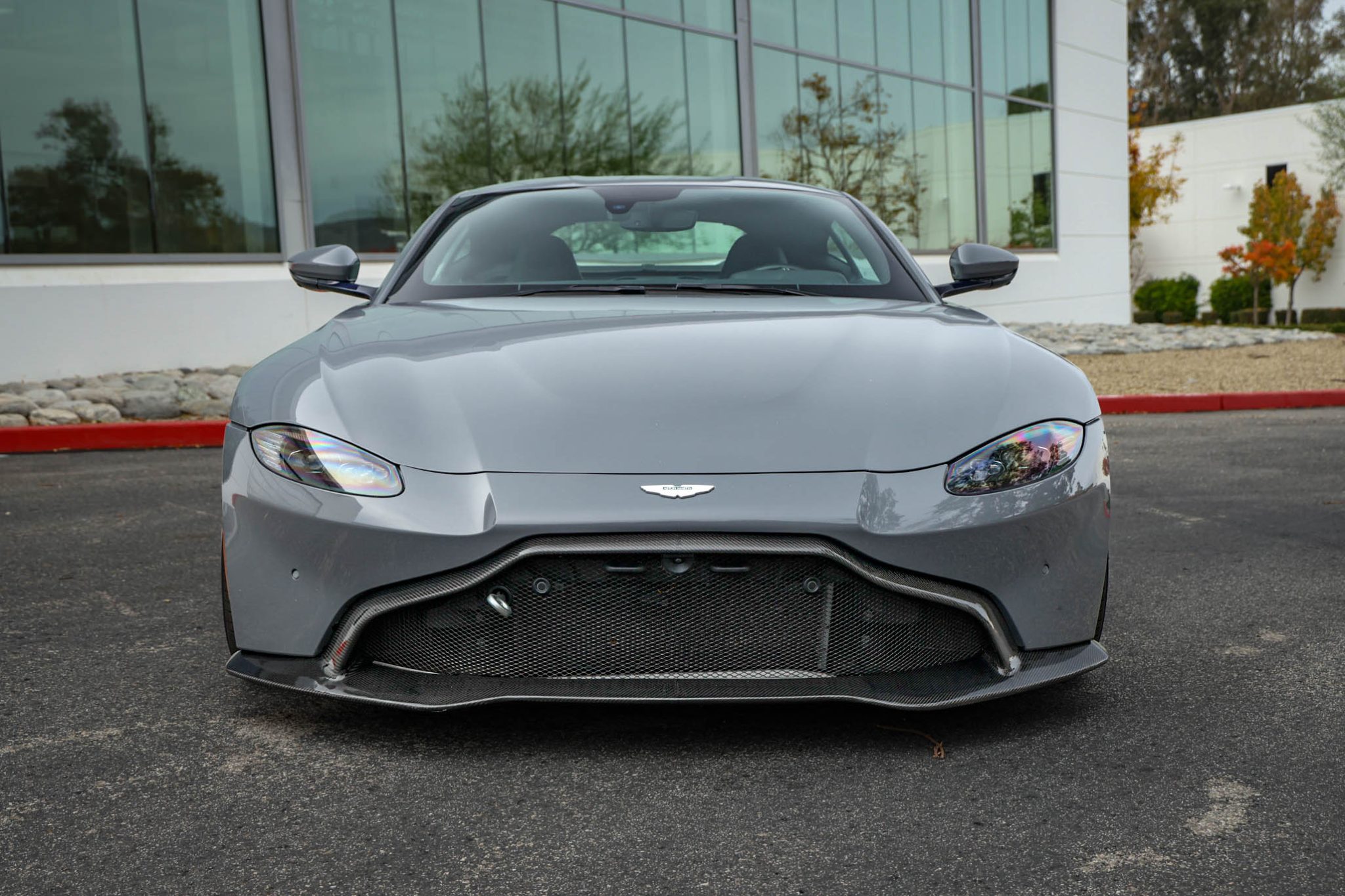 Aston Martin V8 Vantage (2006+) 