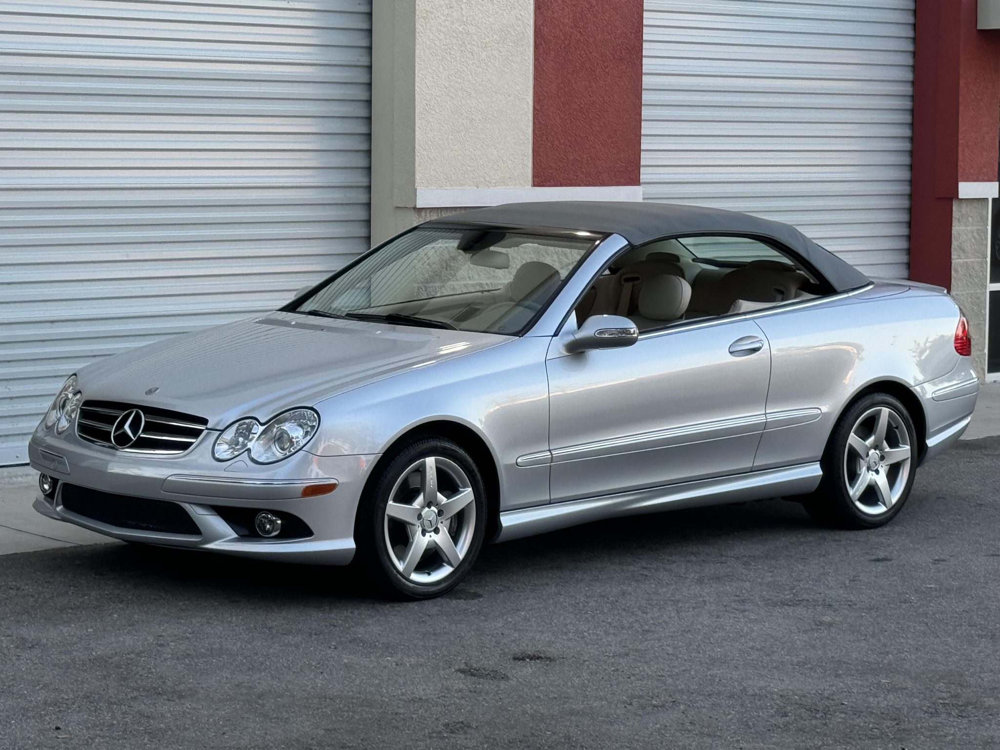 Mercedes-Benz CLK-Class 