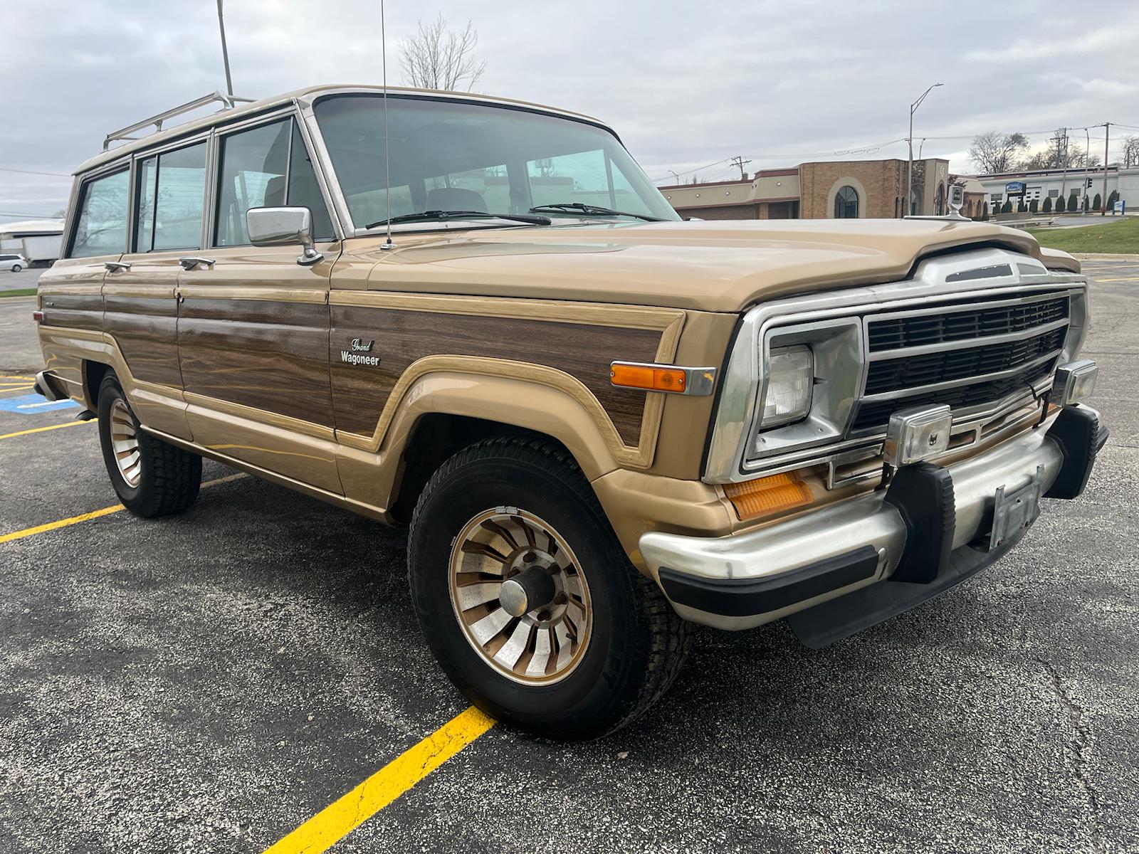 Jeep SJ Grand Wagoneer 