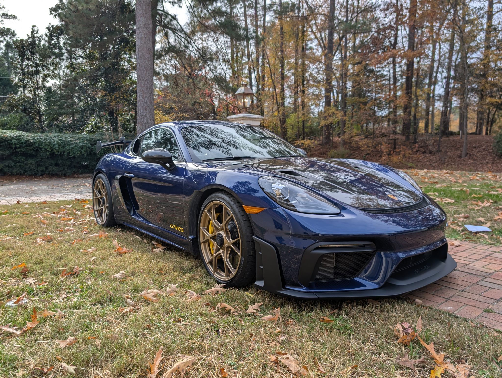 Porsche Cayman GT4 