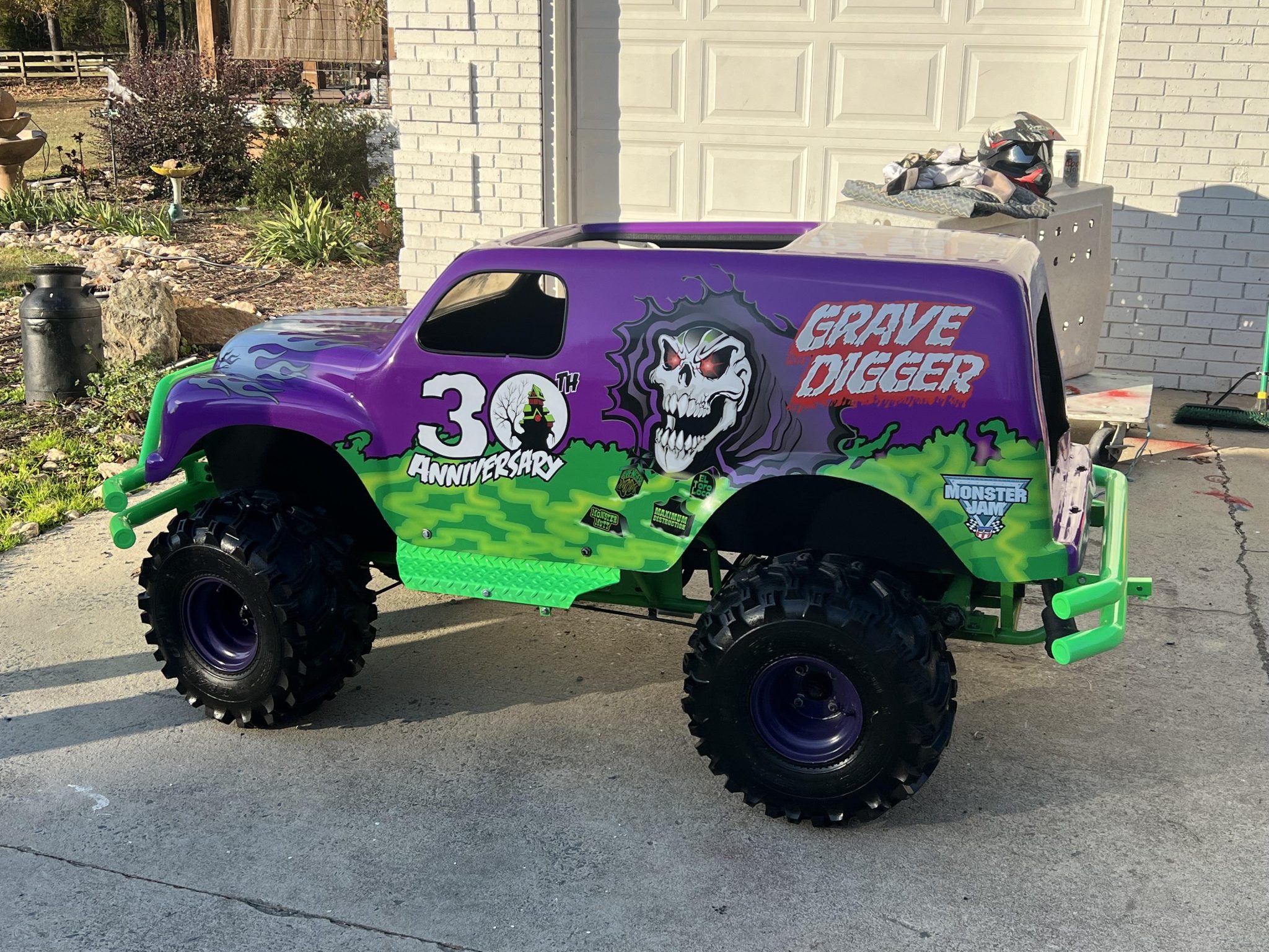 Parts and Automobilia – Mini Cars 