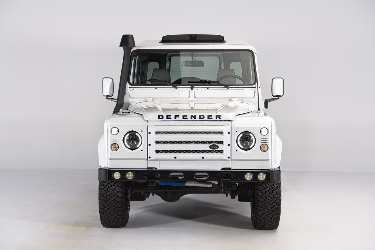 Land Rover 90 / Defender 90 (Euro Spec) 