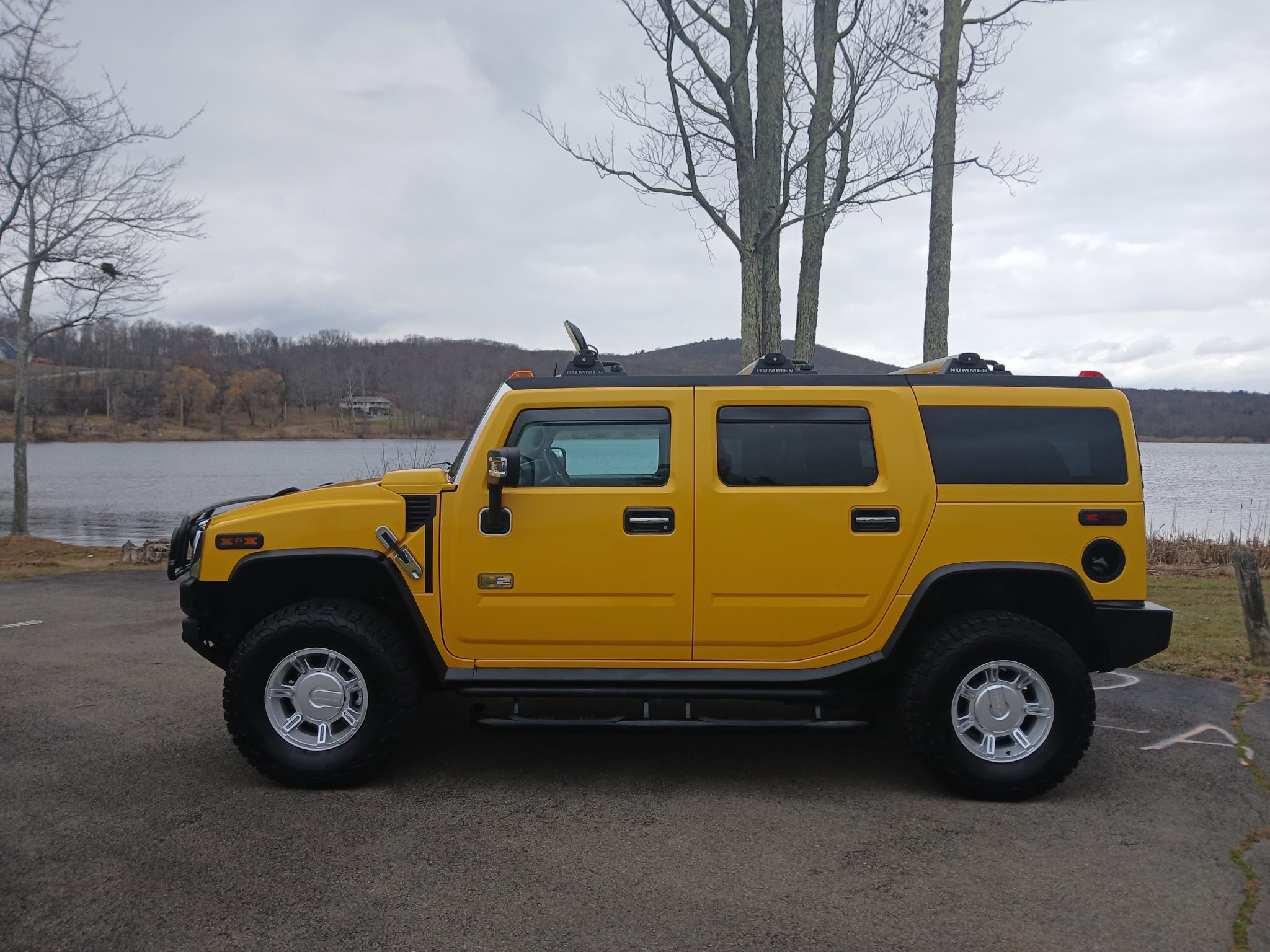 Hummer H2 