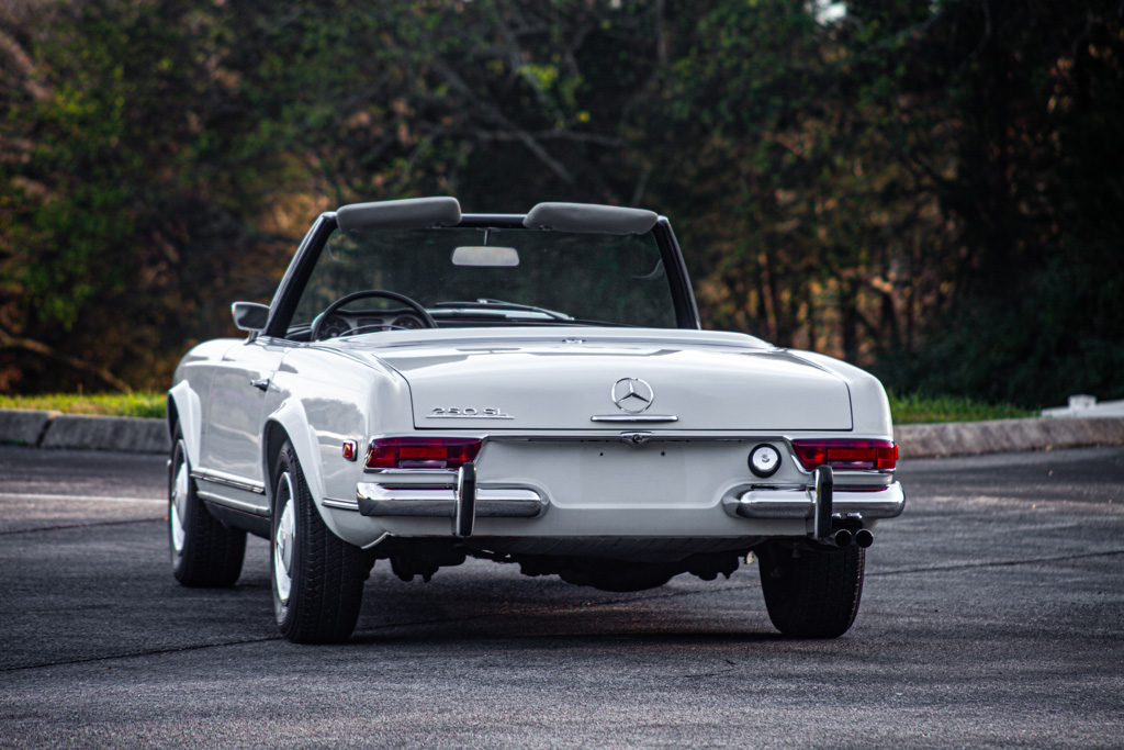 Mercedes-Benz W113 SL 