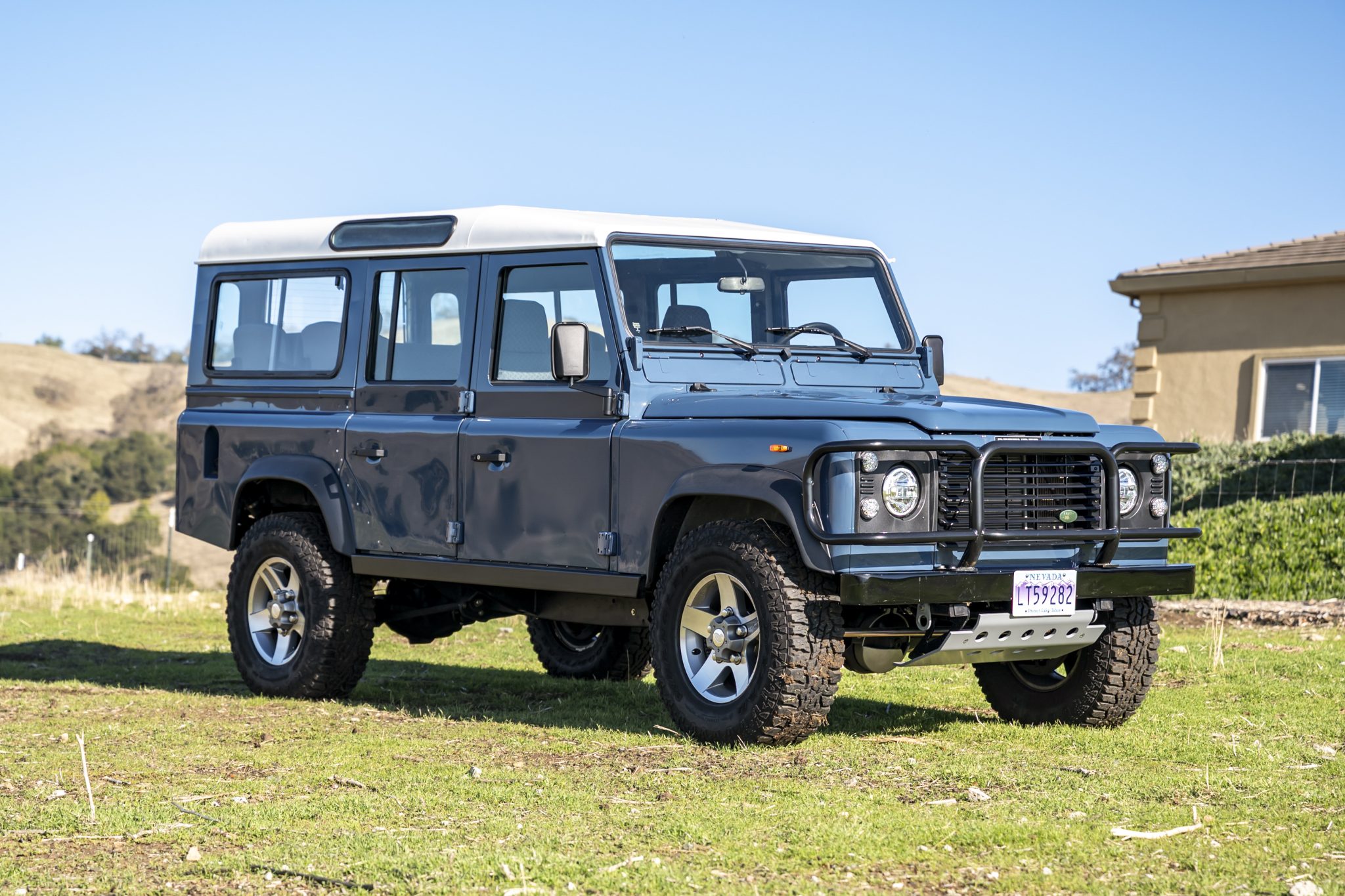 Land Rover 110 / Defender 110 (Euro Spec) 