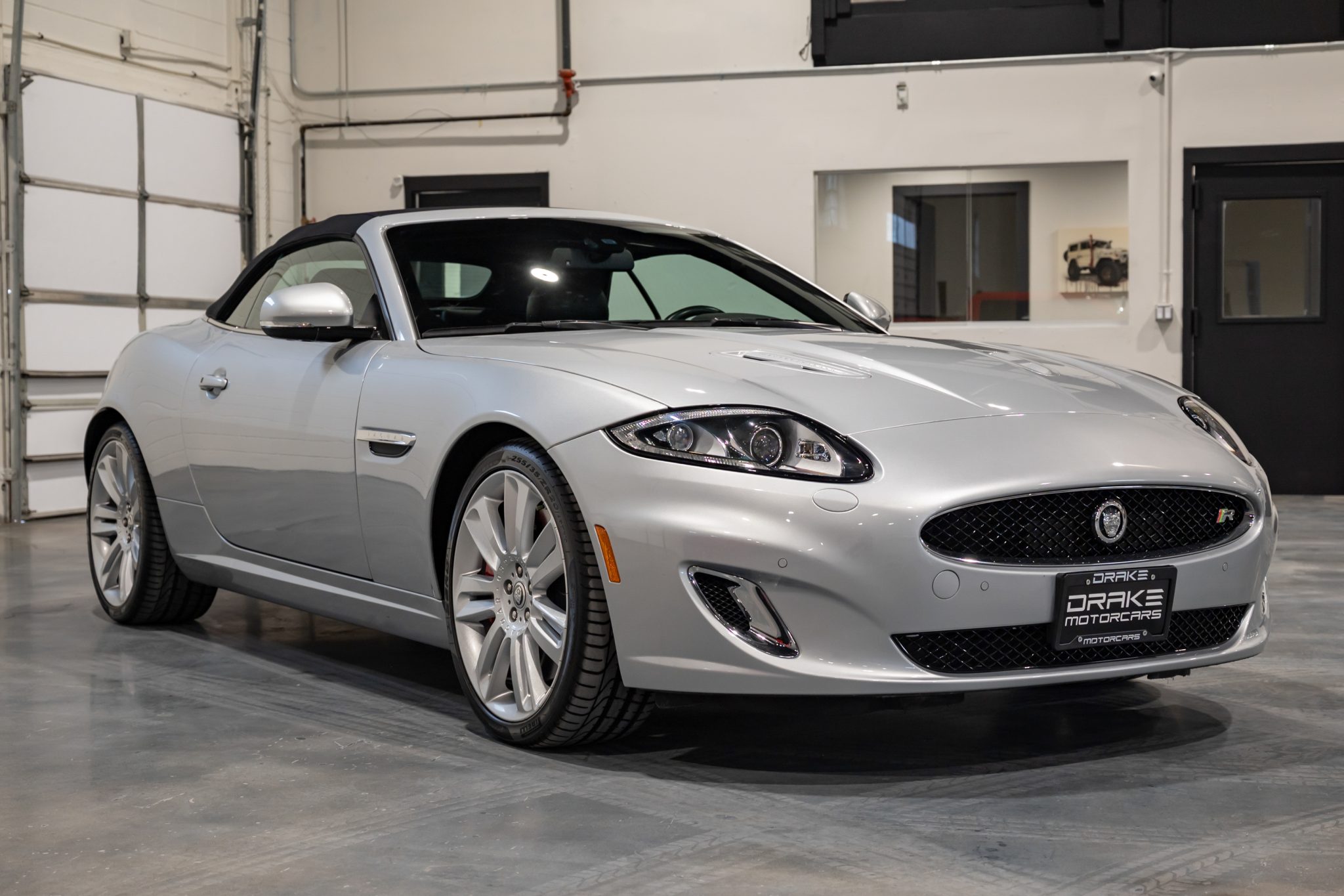 Jaguar XKR 