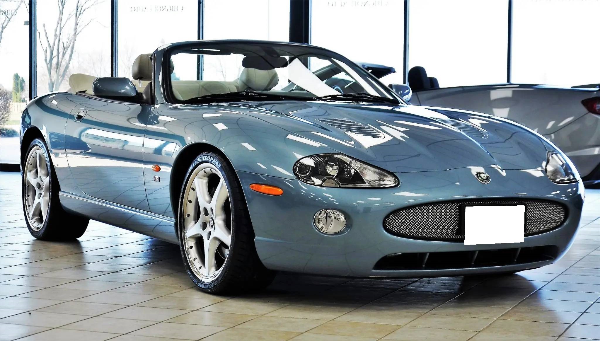 Jaguar XKR 