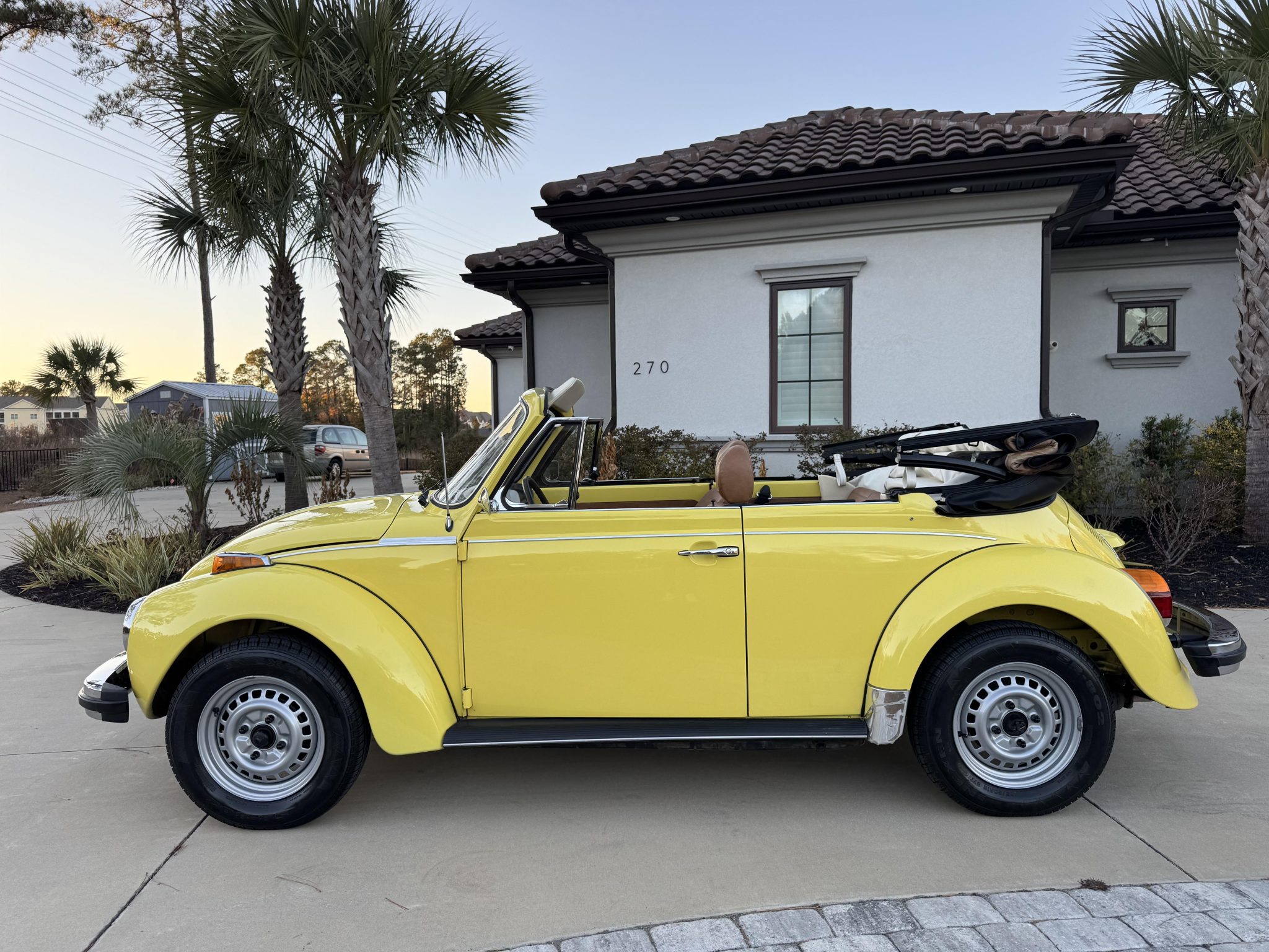 Volkswagen Super Beetle 