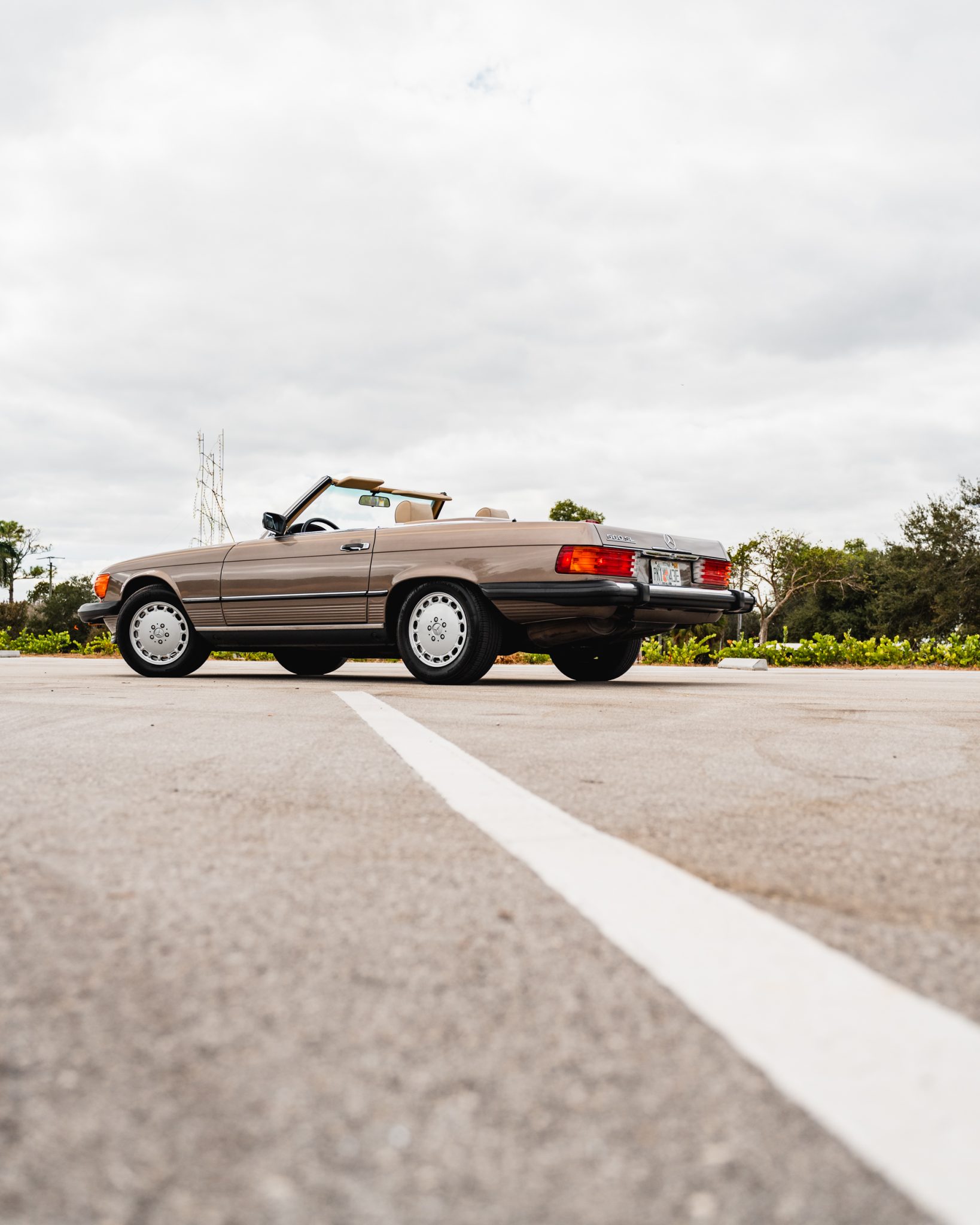 Mercedes-Benz R107 SL 
