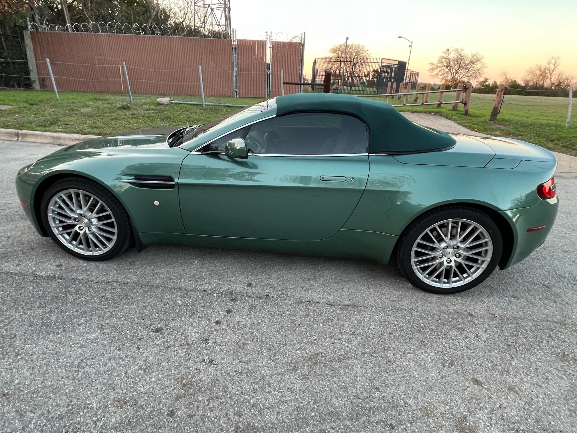 Aston Martin V8 Vantage (2006+) 