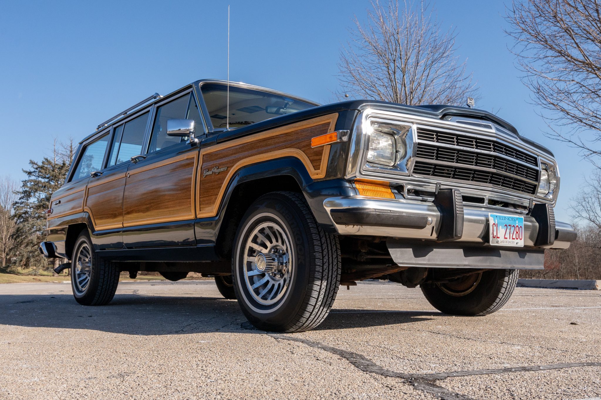 Jeep SJ Grand Wagoneer 