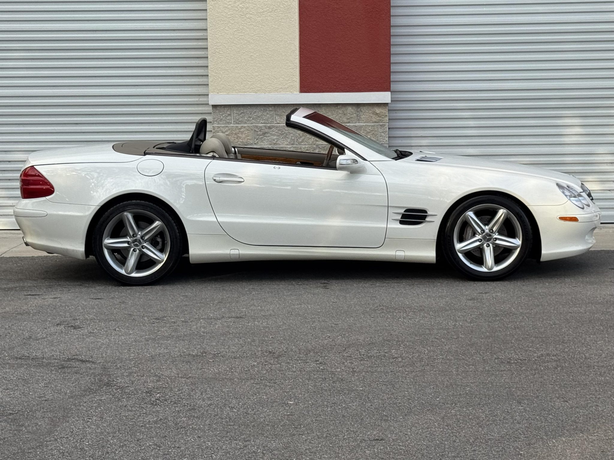 Mercedes-Benz R230 SL 