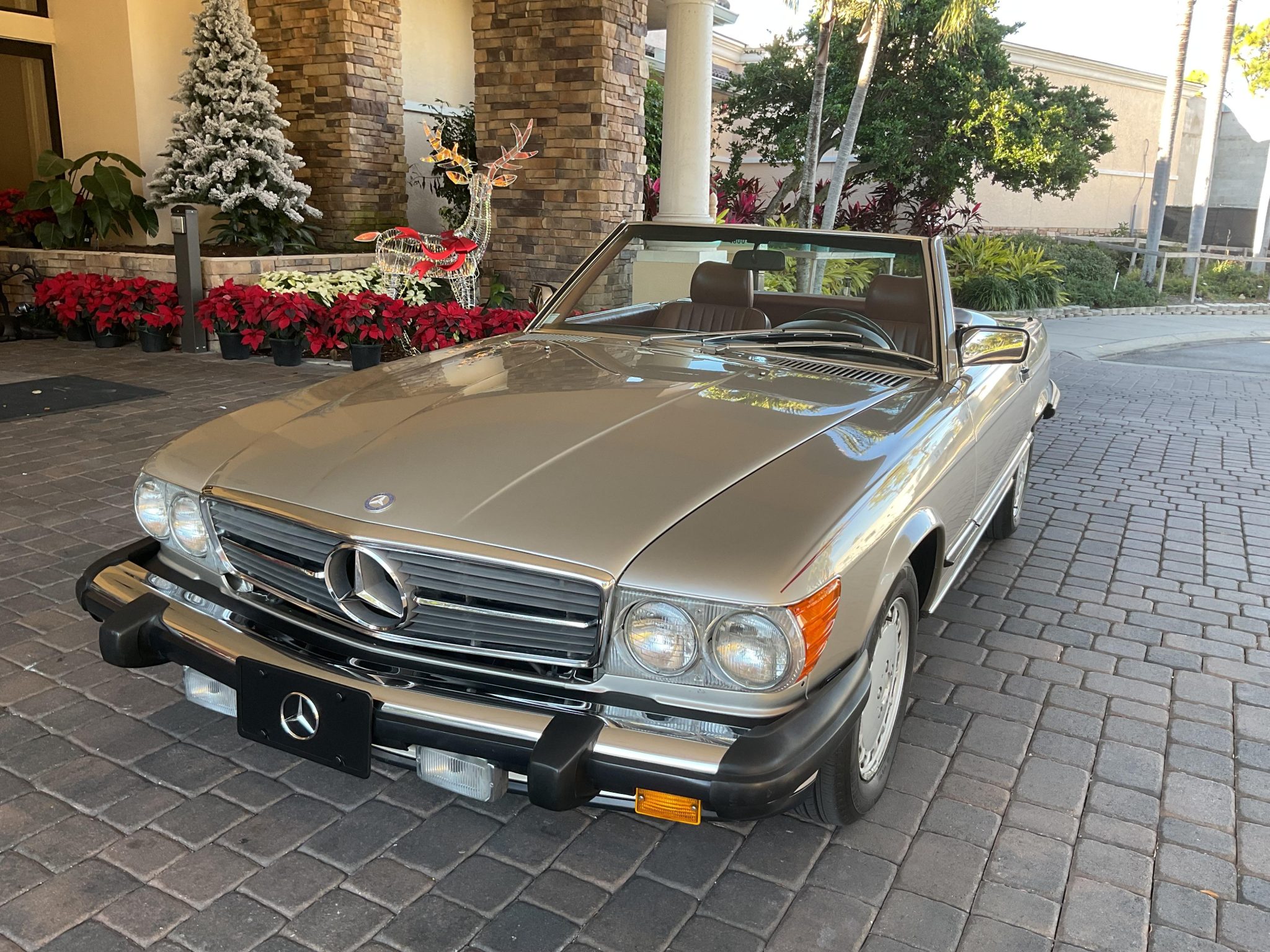 Mercedes-Benz R107 SL 