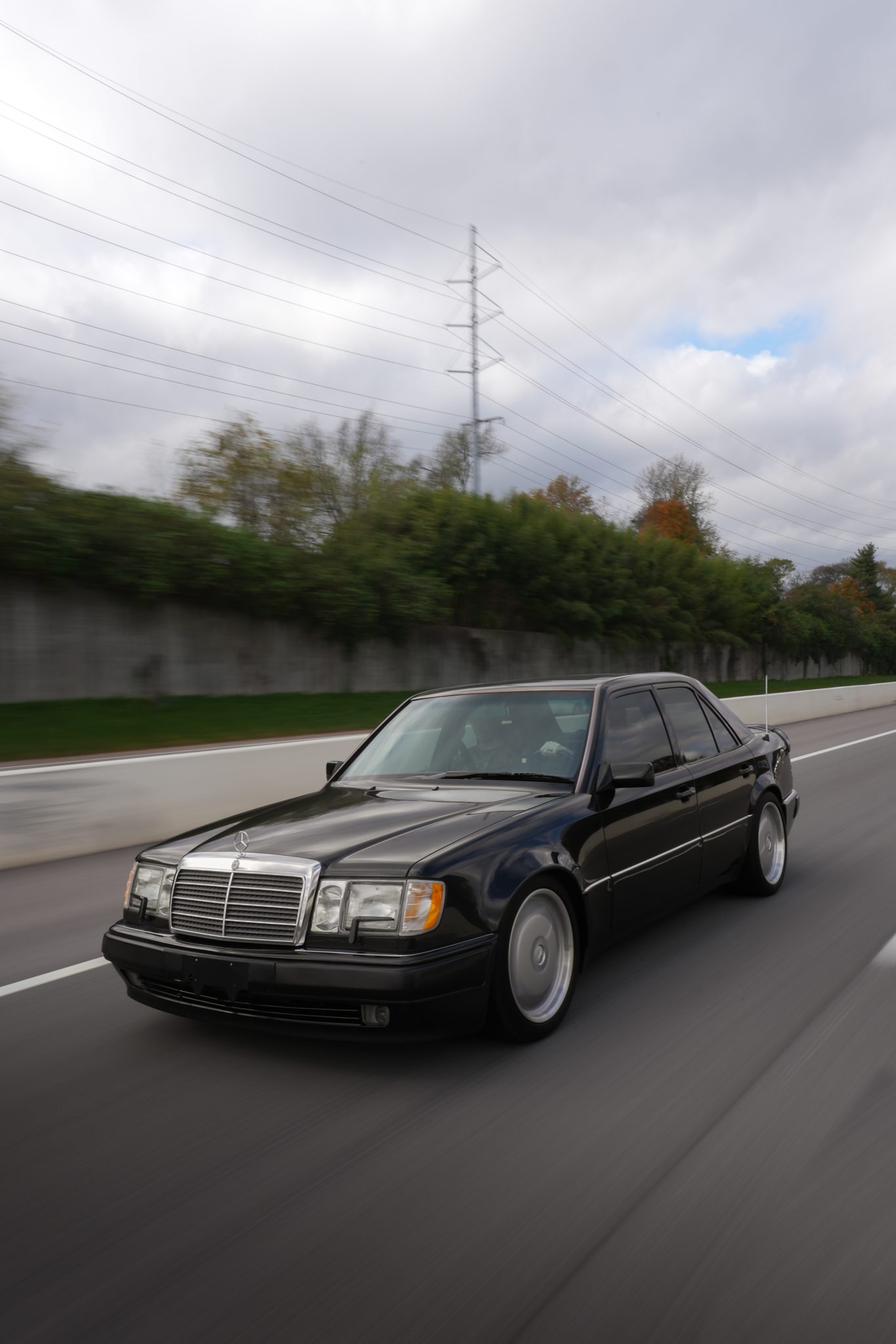 Mercedes-Benz 500E & E500 