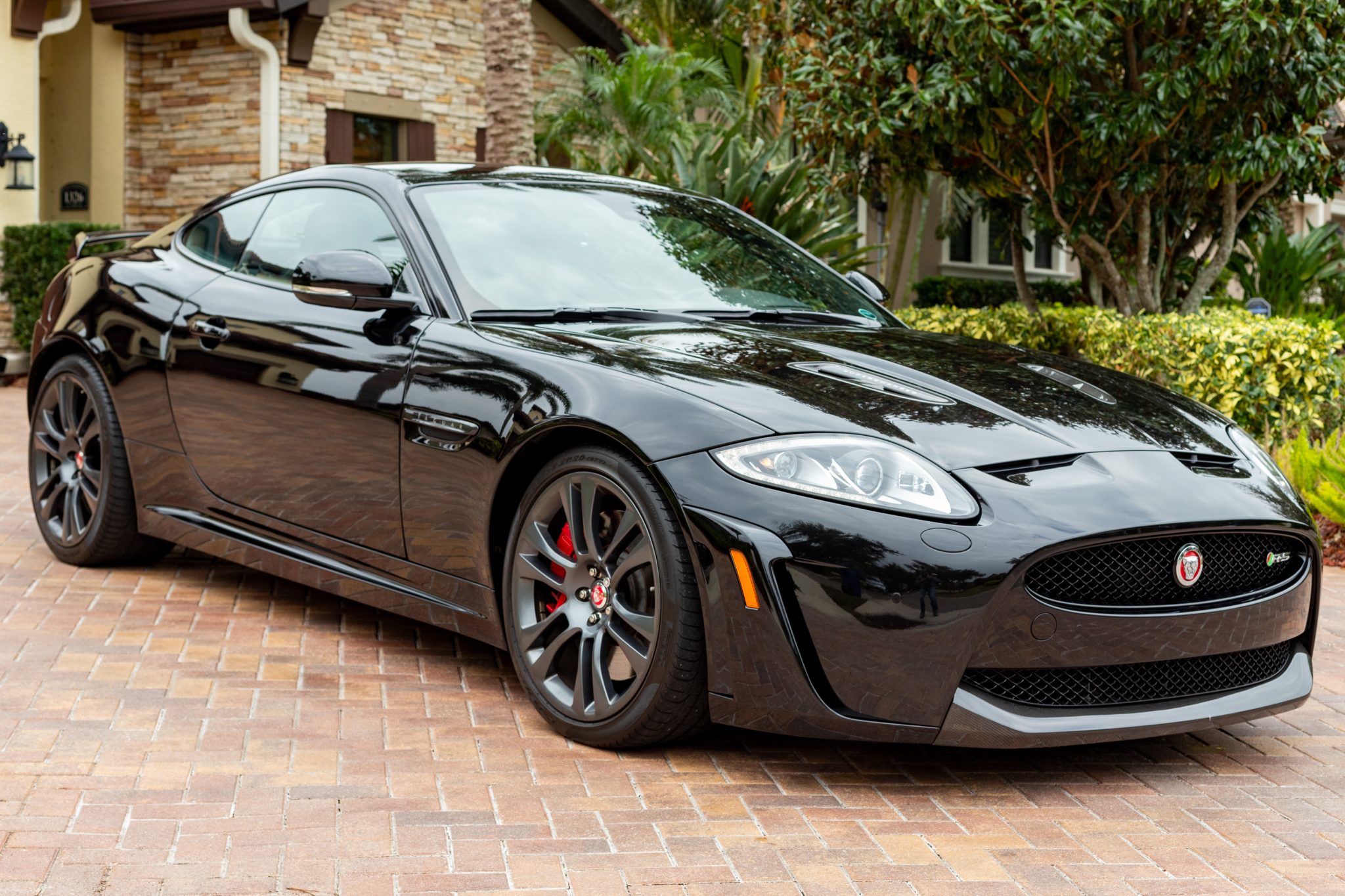 Jaguar XKR 