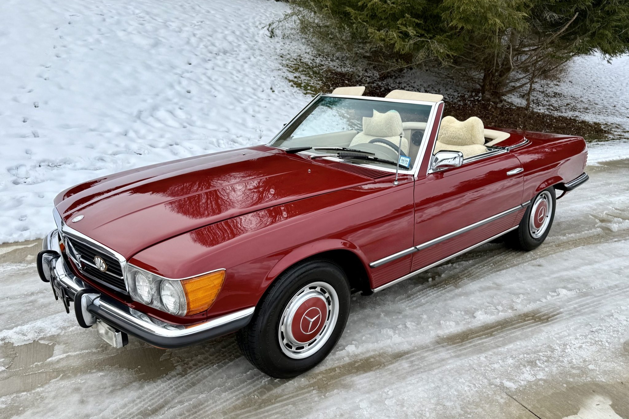 Mercedes-Benz R107 SL 