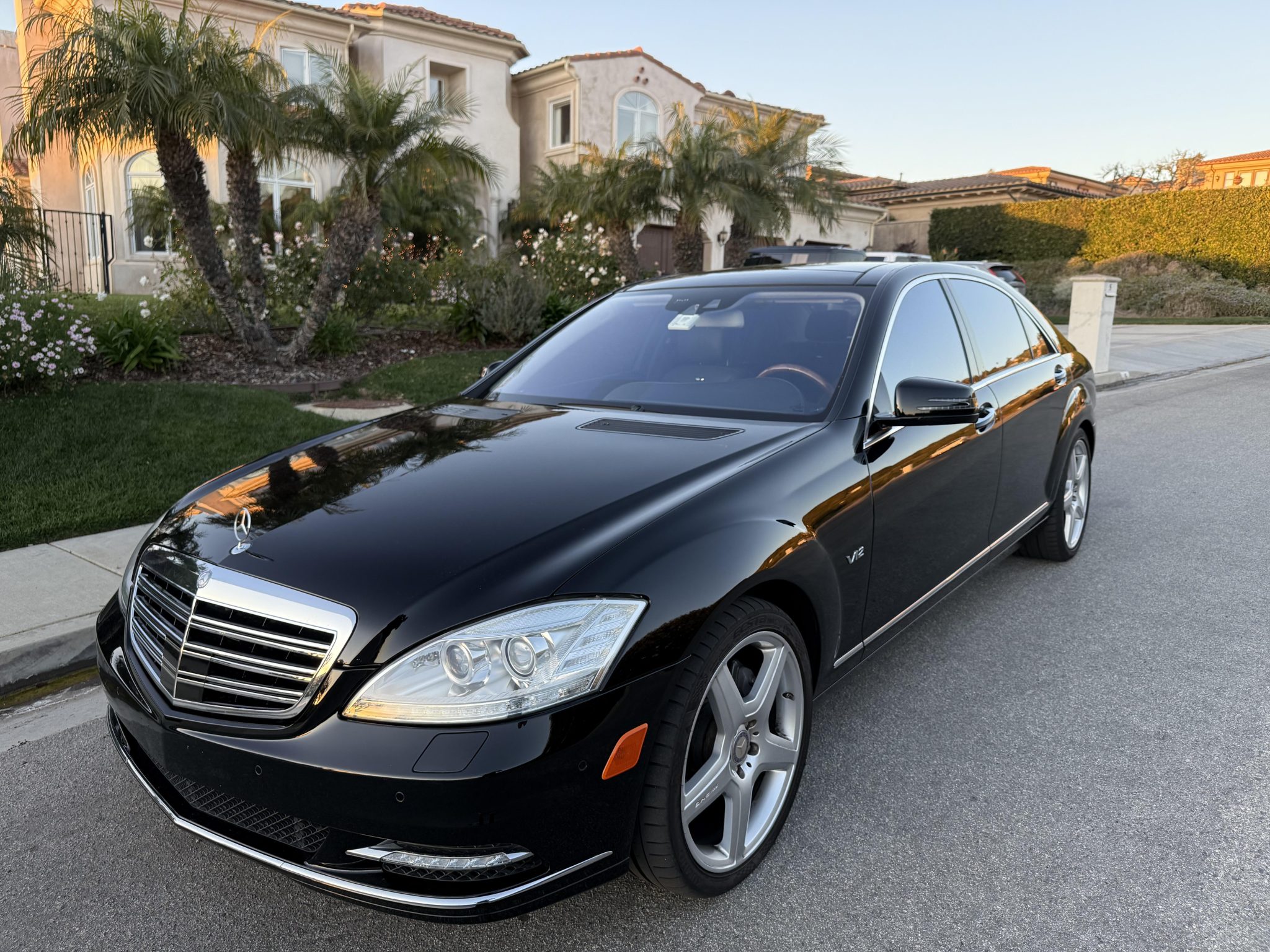 Mercedes-Benz W221 S-Class 