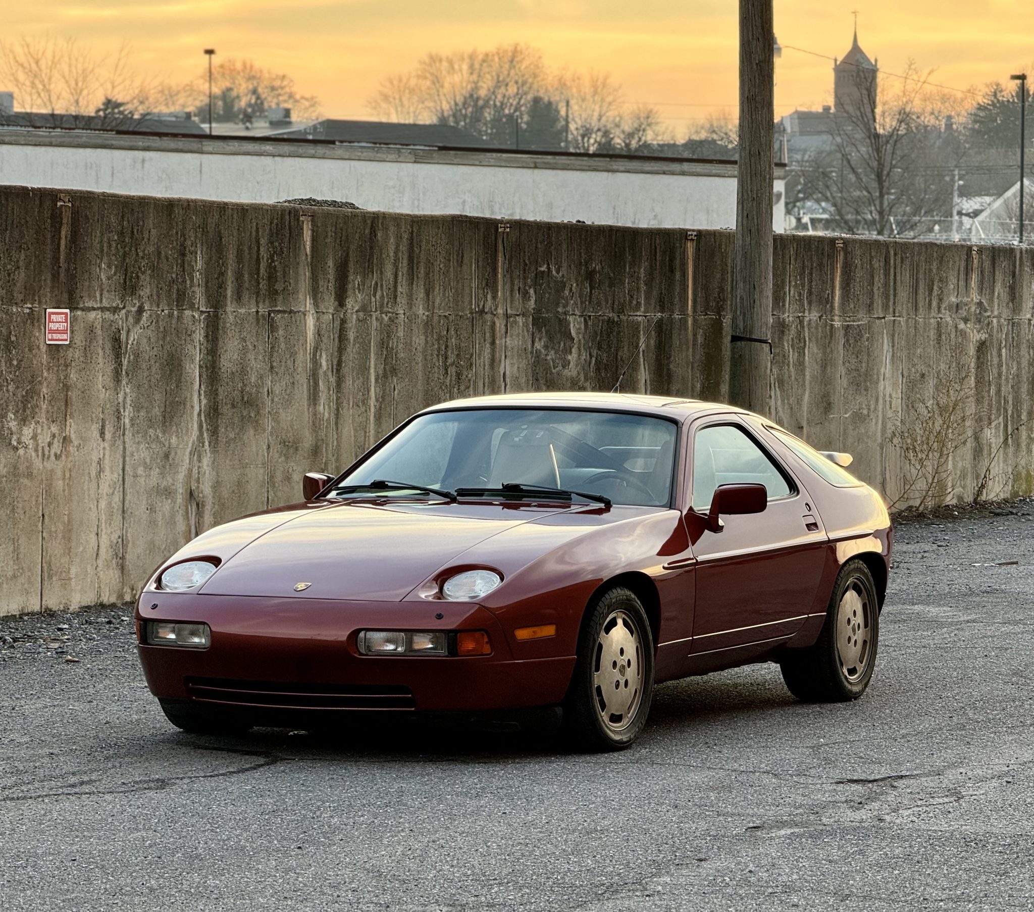 Porsche 928 