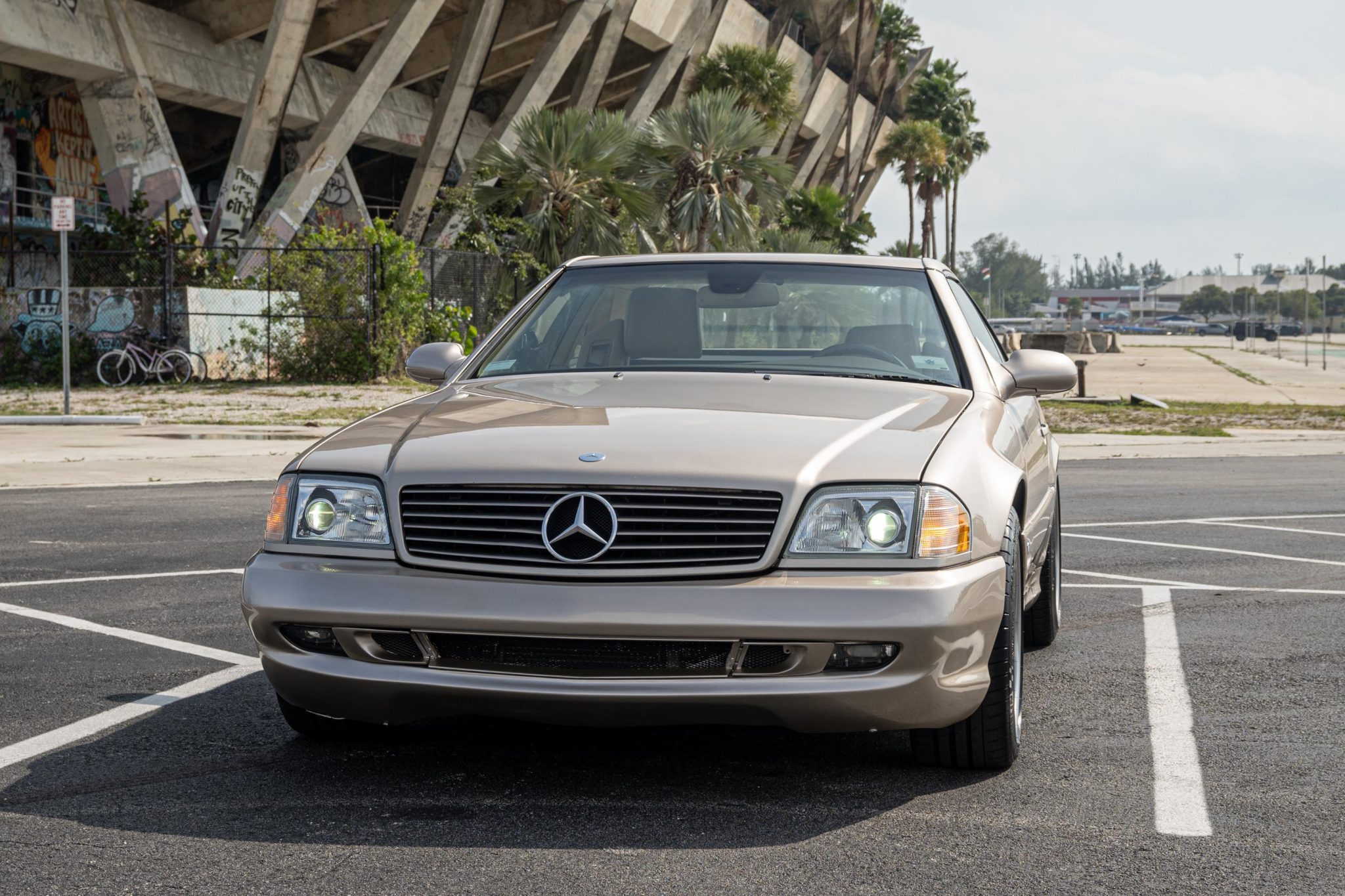 Mercedes-Benz R129 SL 