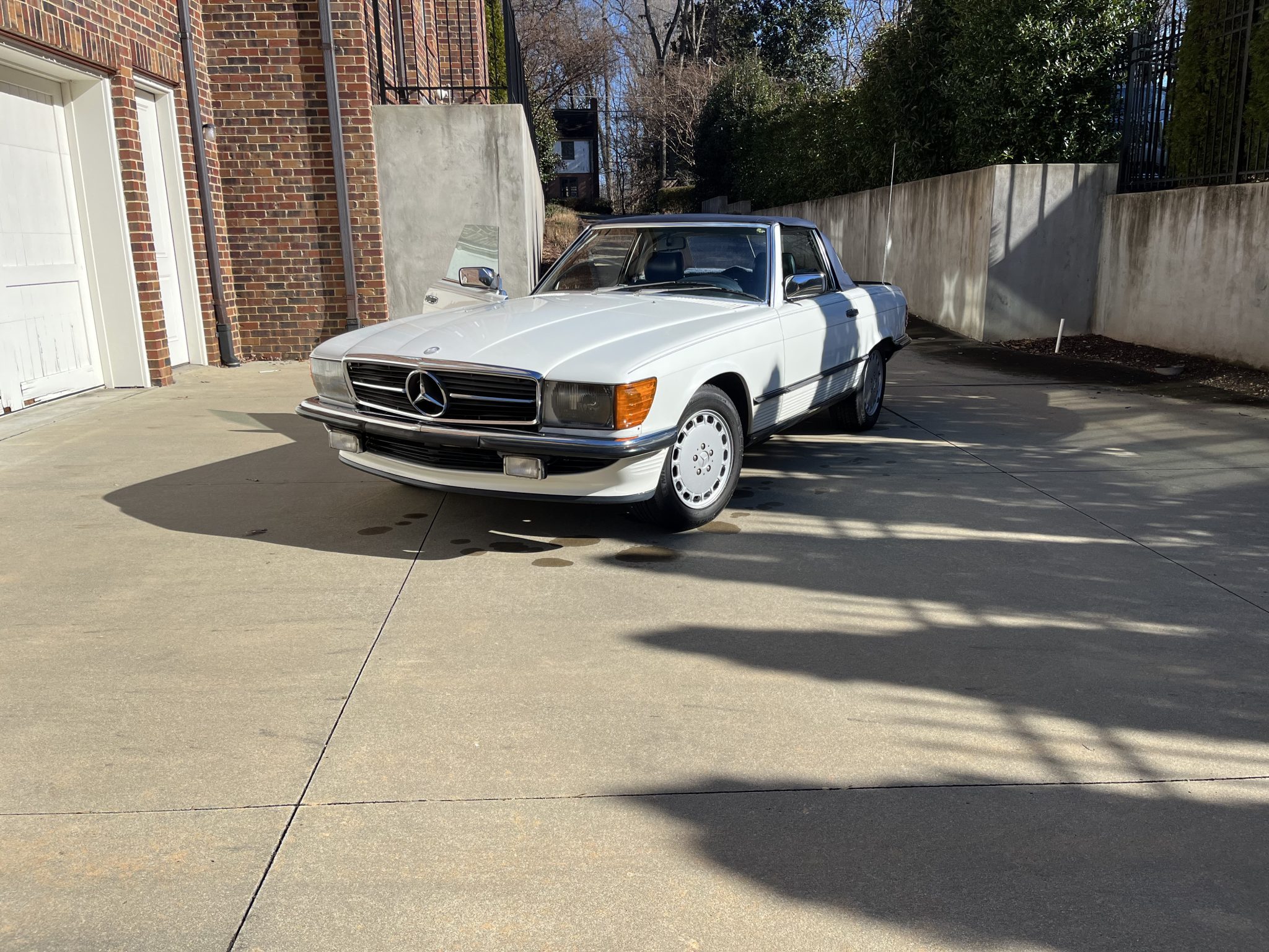 Mercedes-Benz R107 SL 