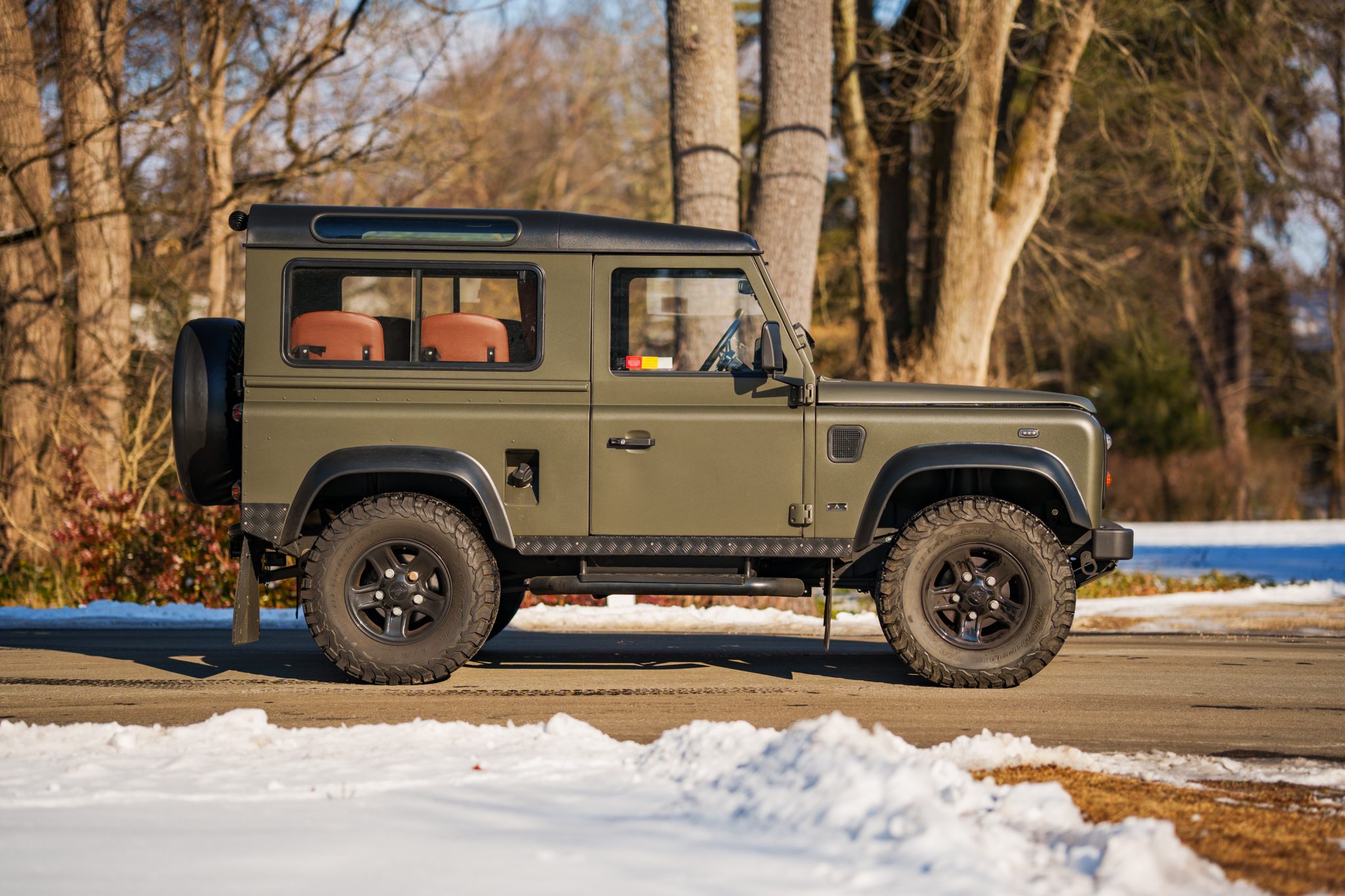 Land Rover 90 / Defender 90 (Euro Spec) 