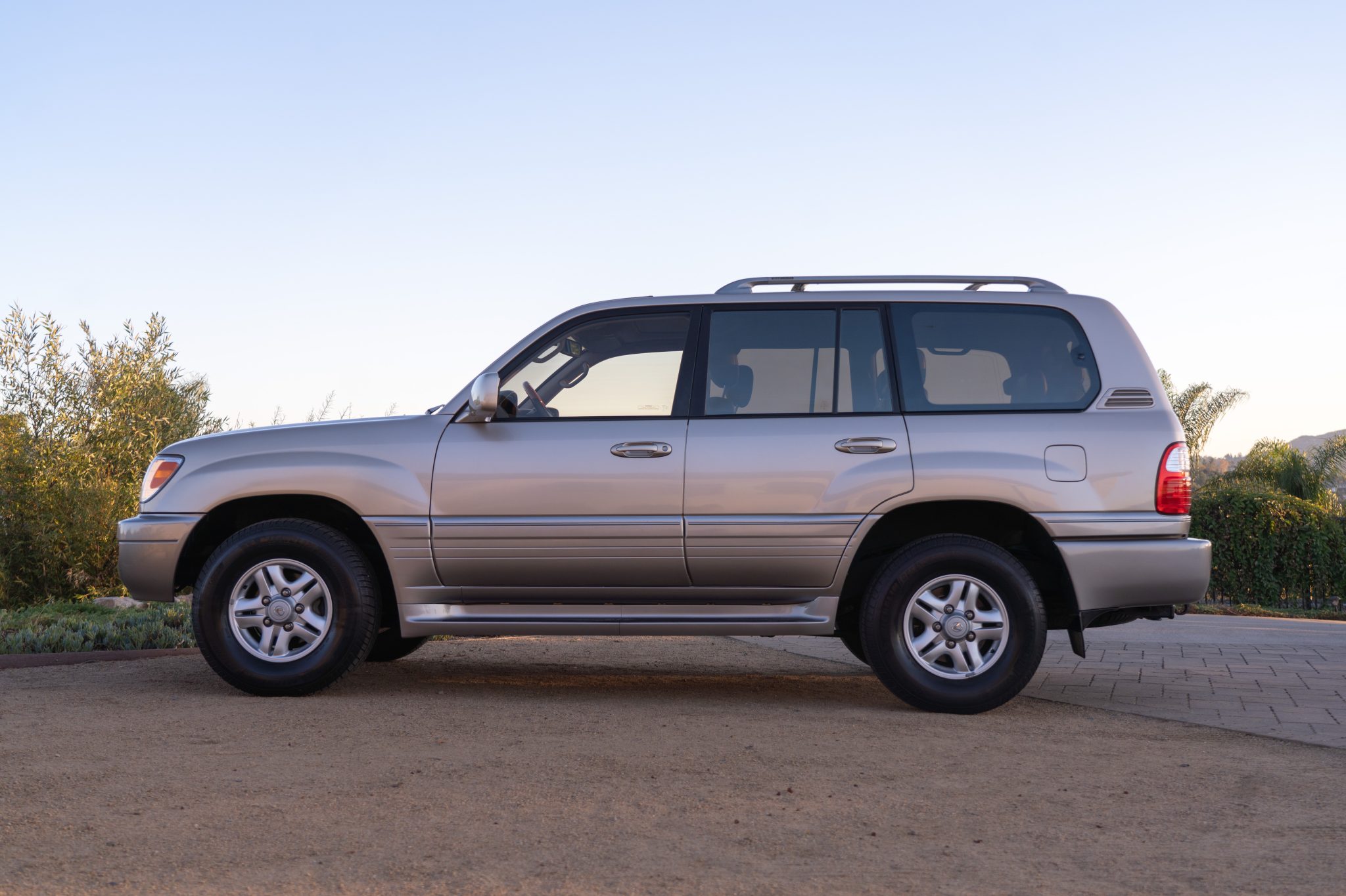 Lexus LX470 