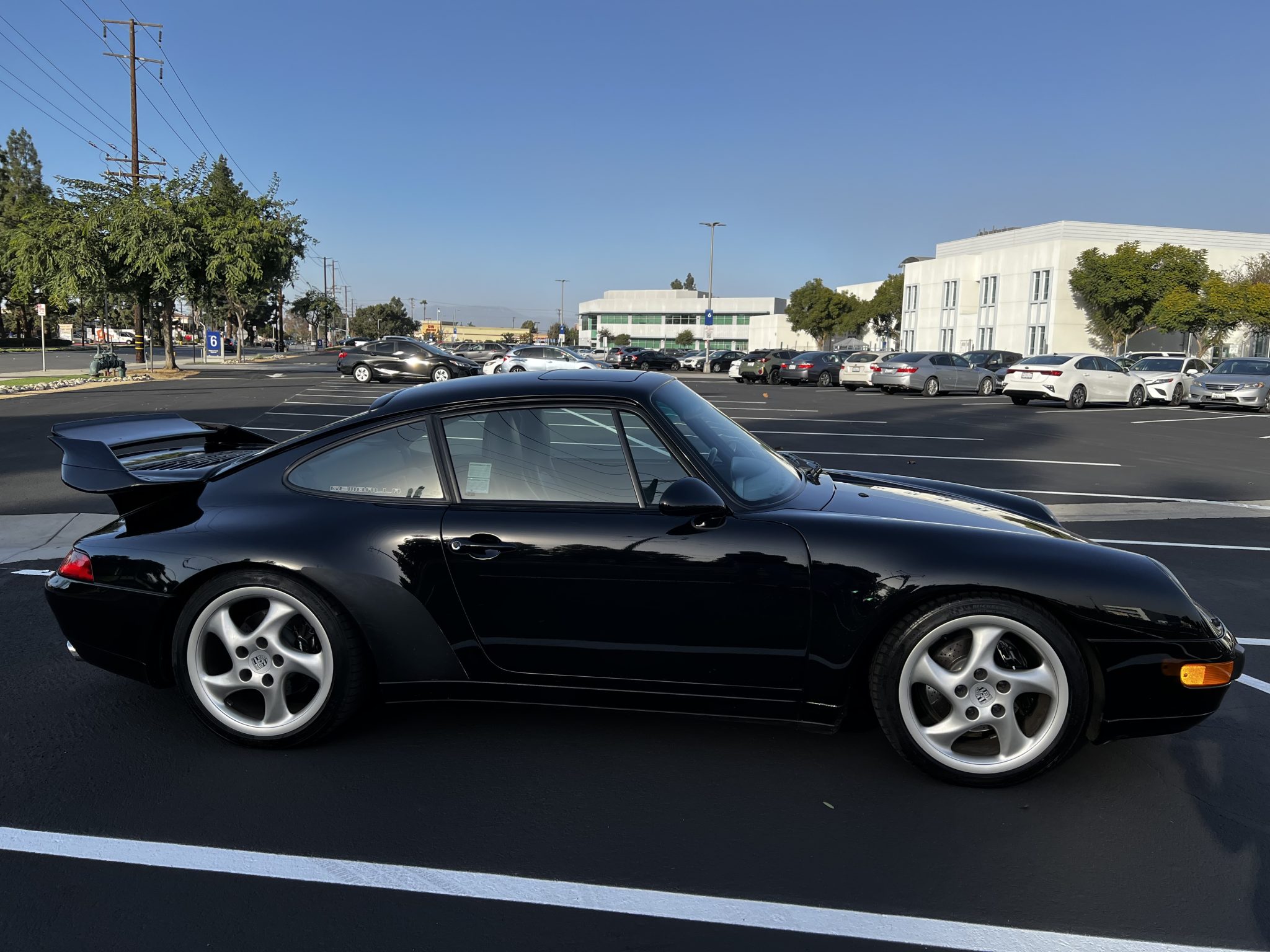 Porsche 993 911 (Non-Turbo/GT2) 