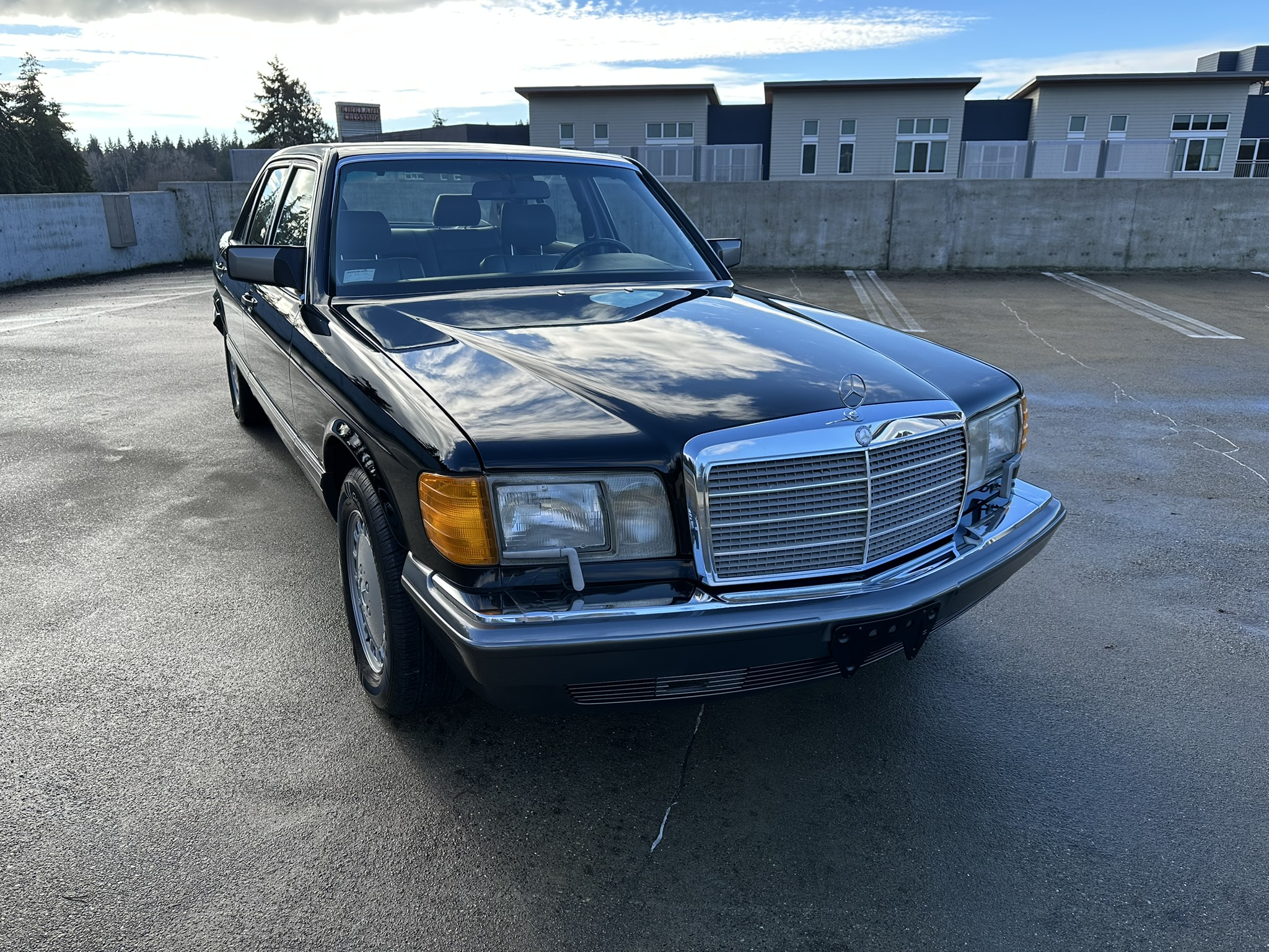 Mercedes-Benz W126 S-Class 