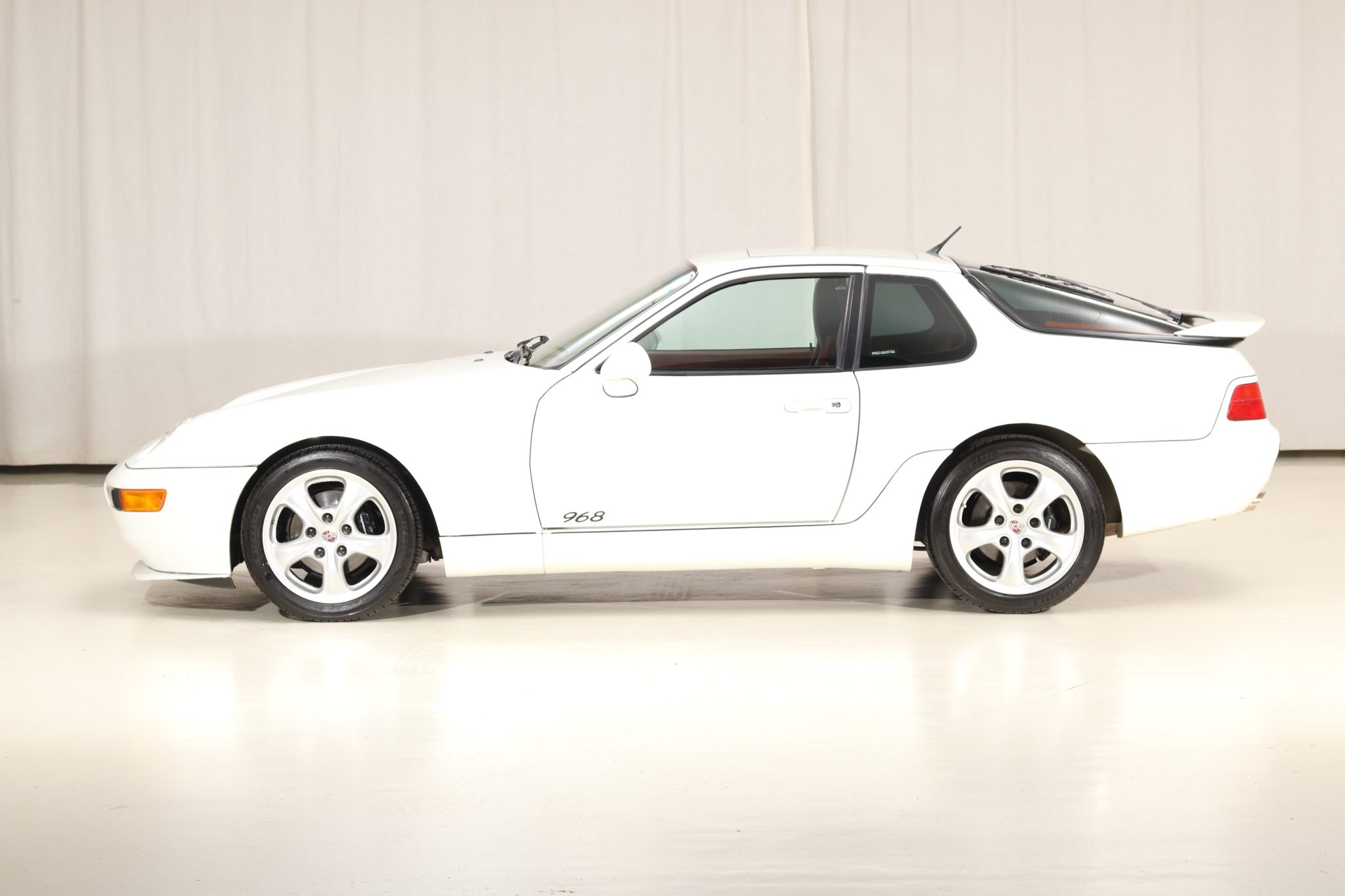 Porsche 968 