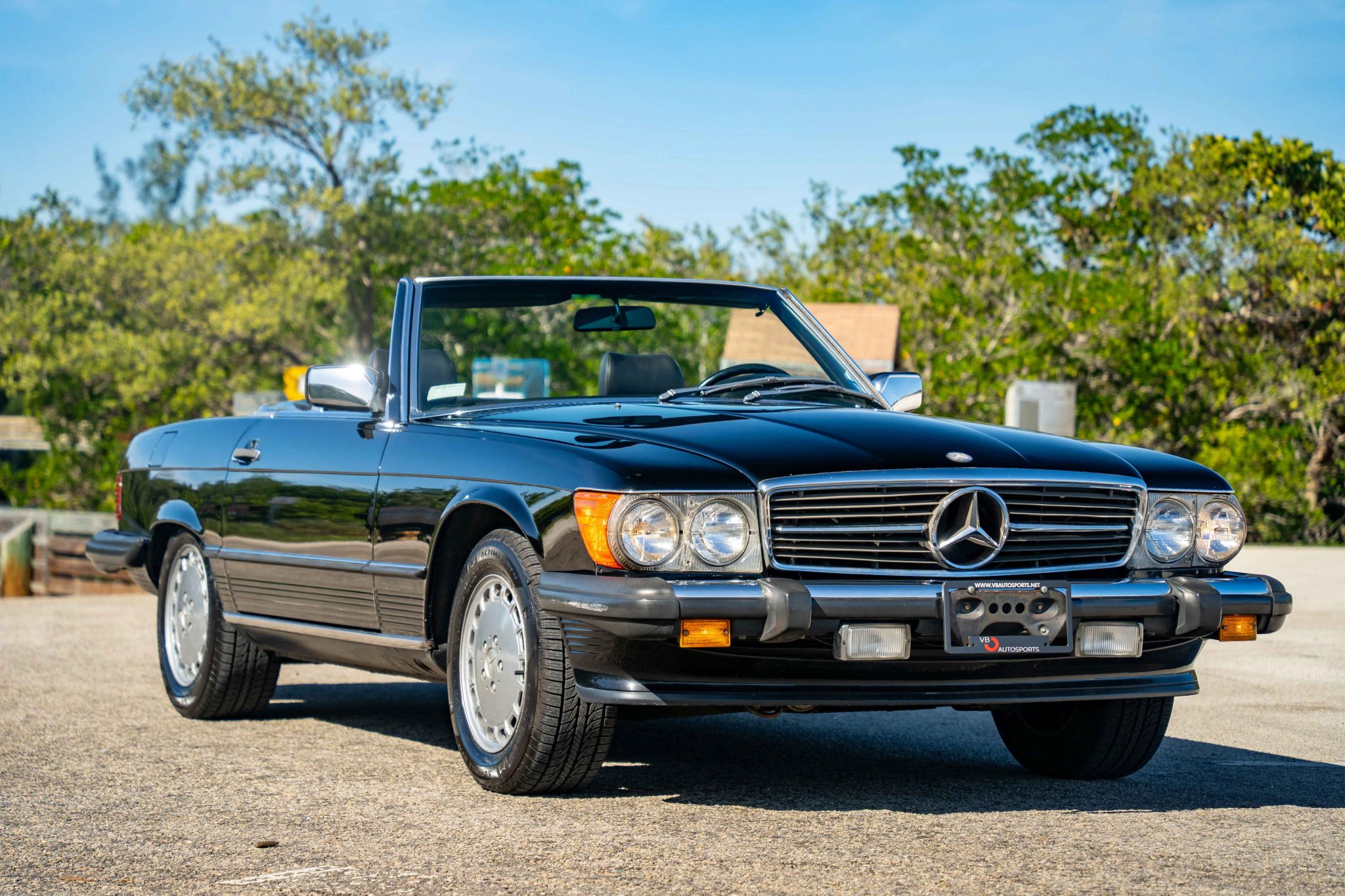 Mercedes-Benz R107 SL 
