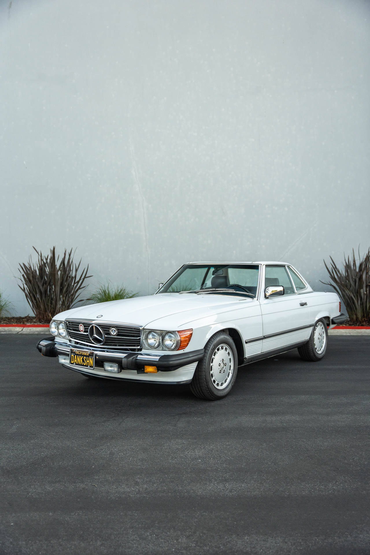 Mercedes-Benz R107 SL 