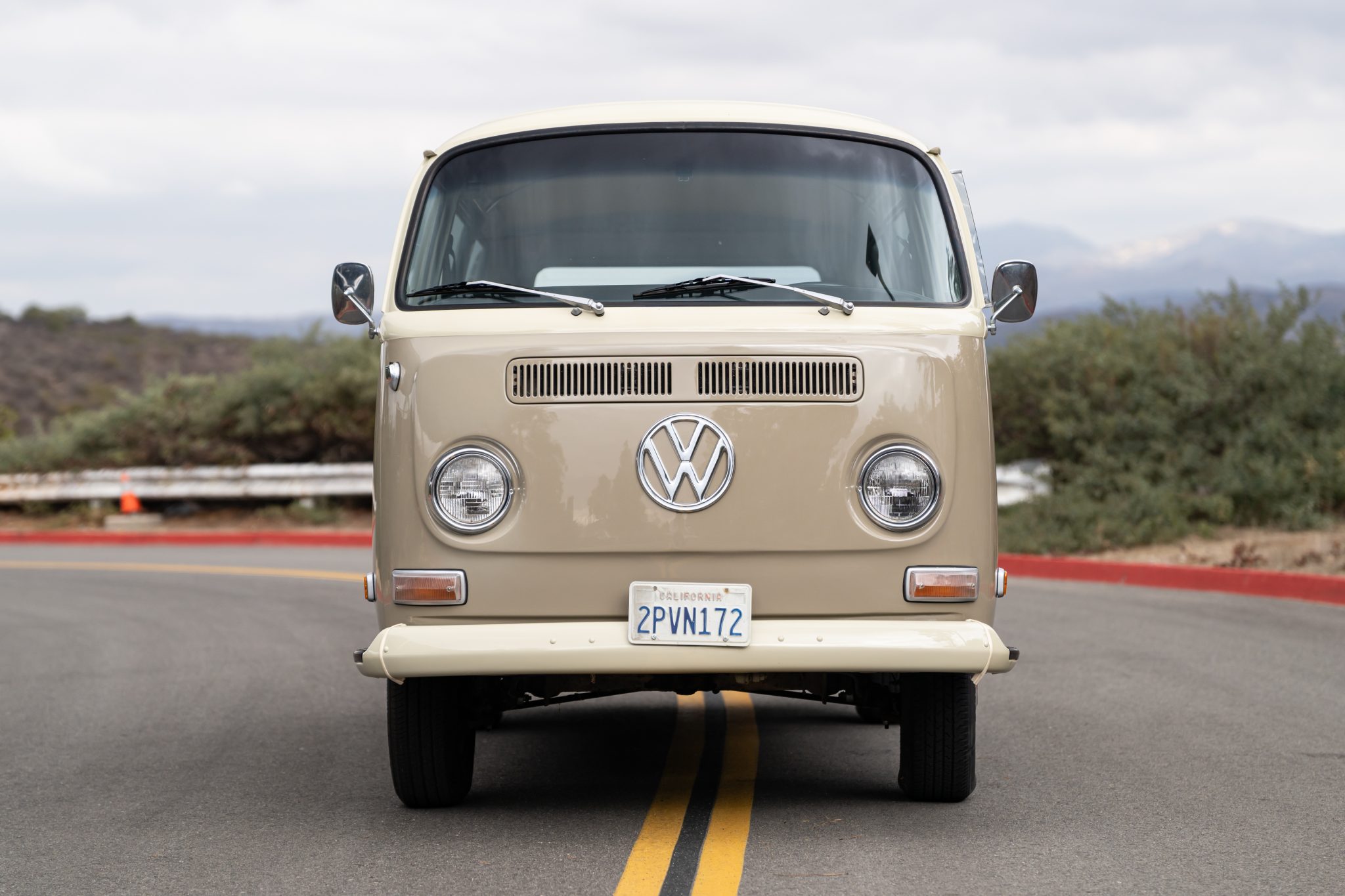 Volkswagen Bay-Window Bus 