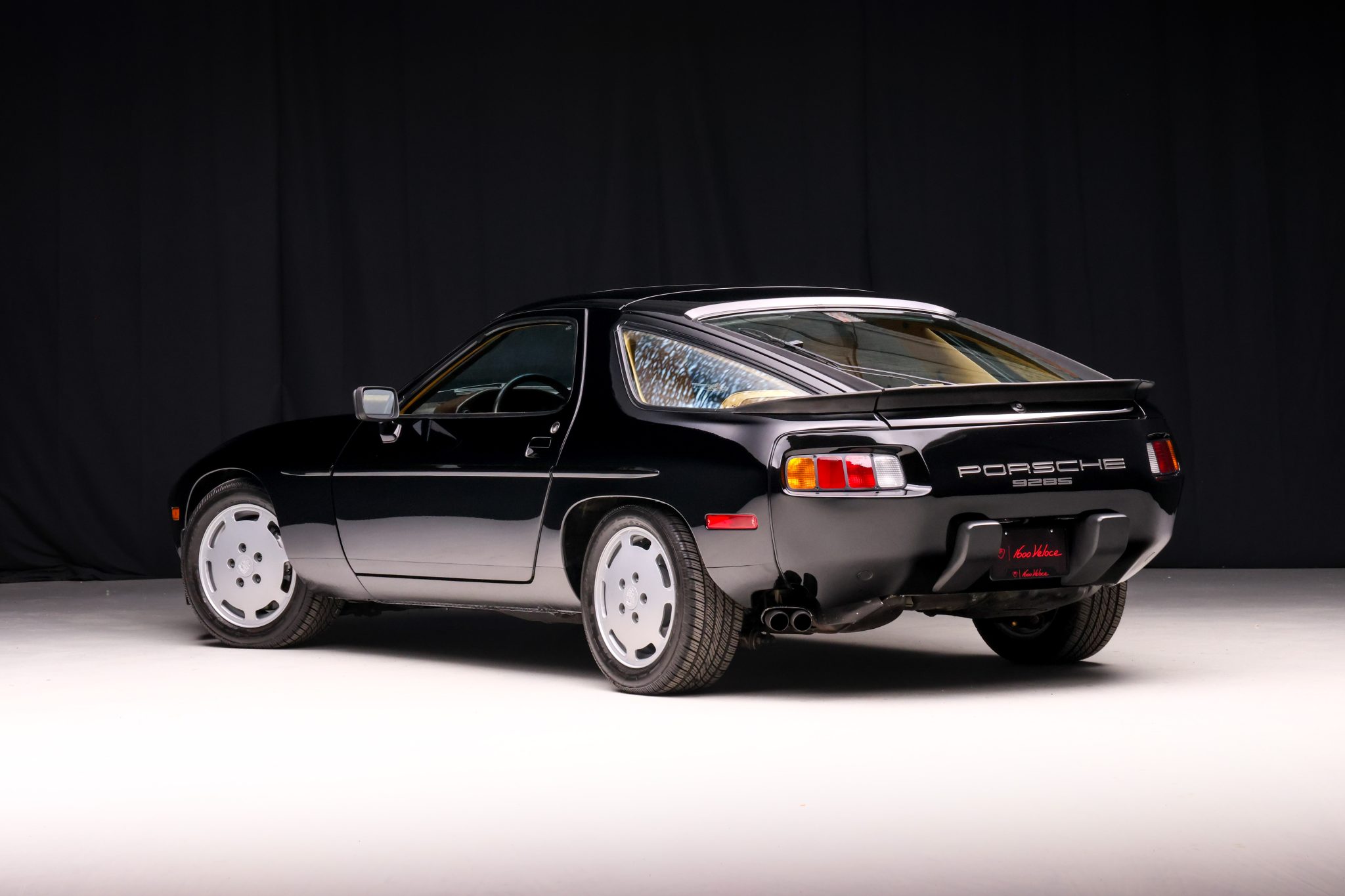 Porsche 928 