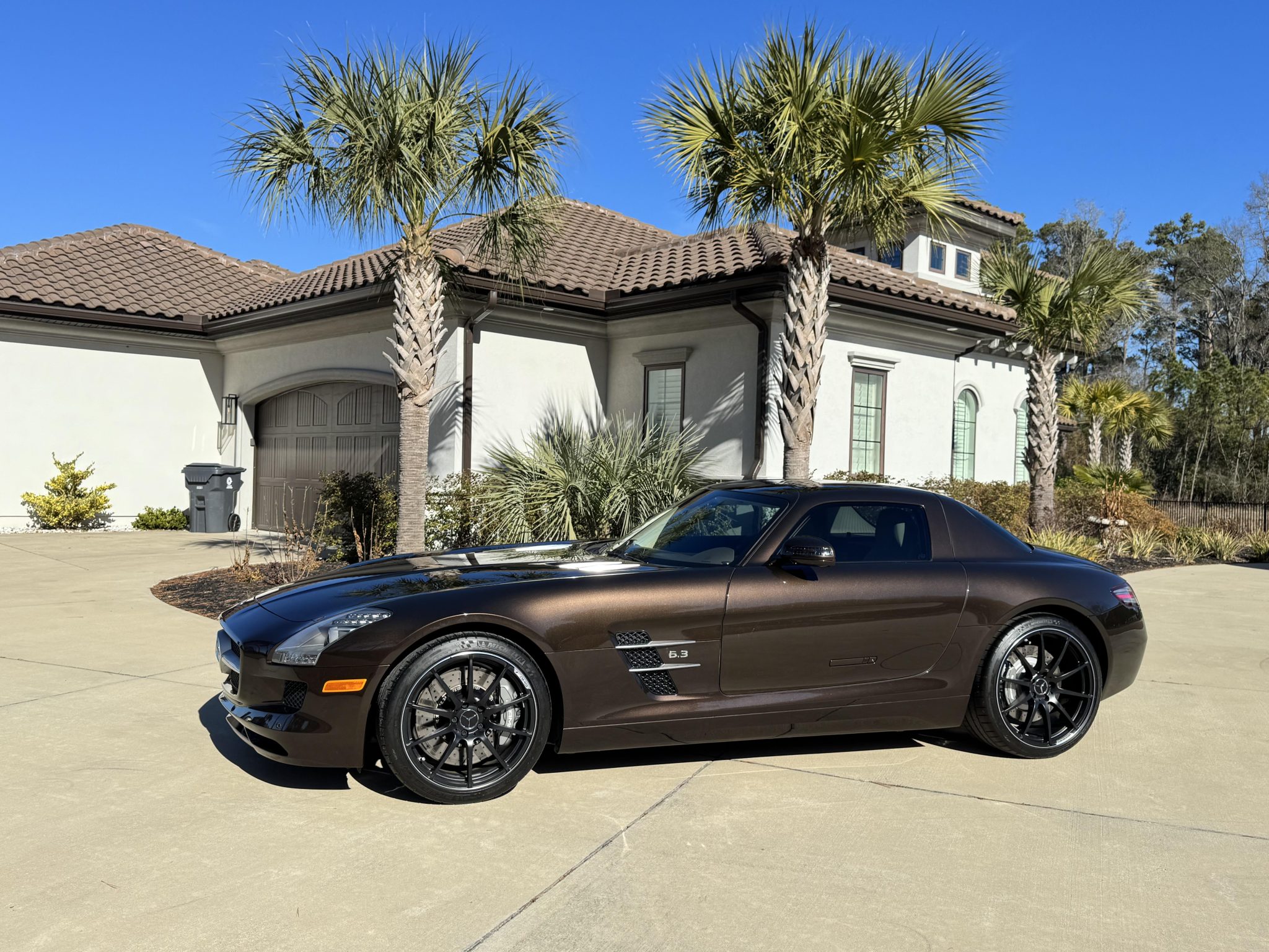 Mercedes-Benz SLS AMG 