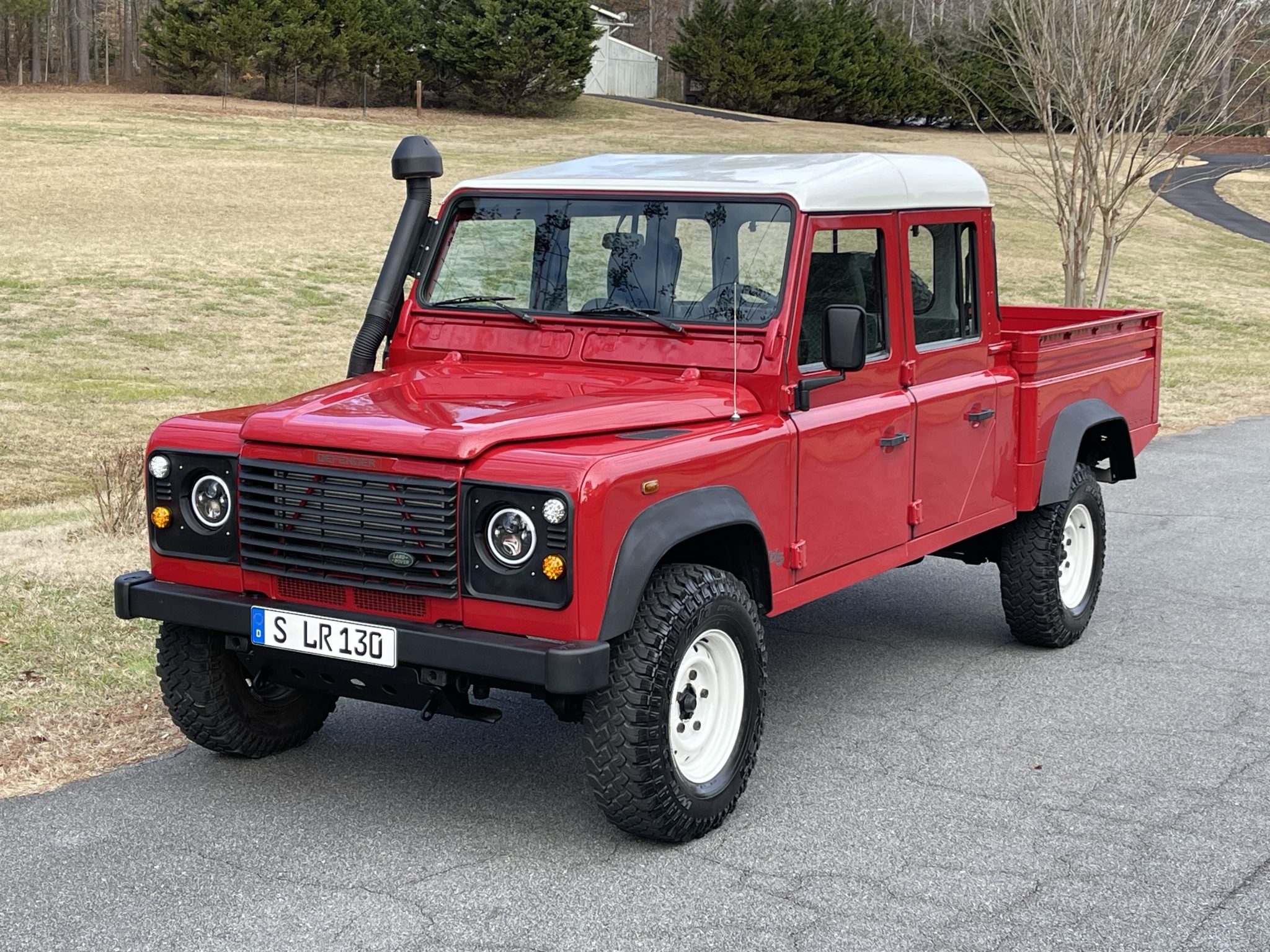 Land Rover 127 / Defender 130 