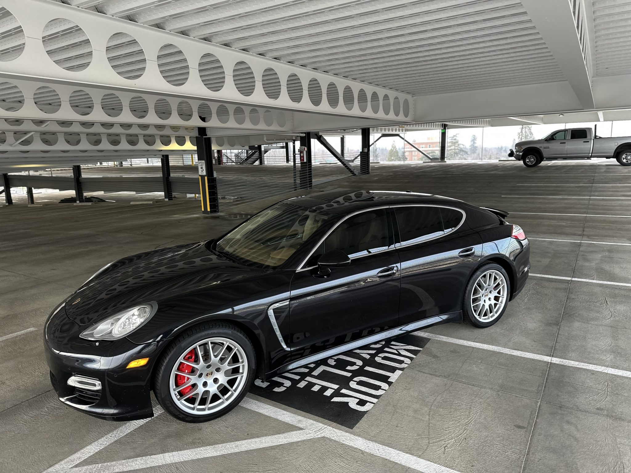 Porsche Panamera 