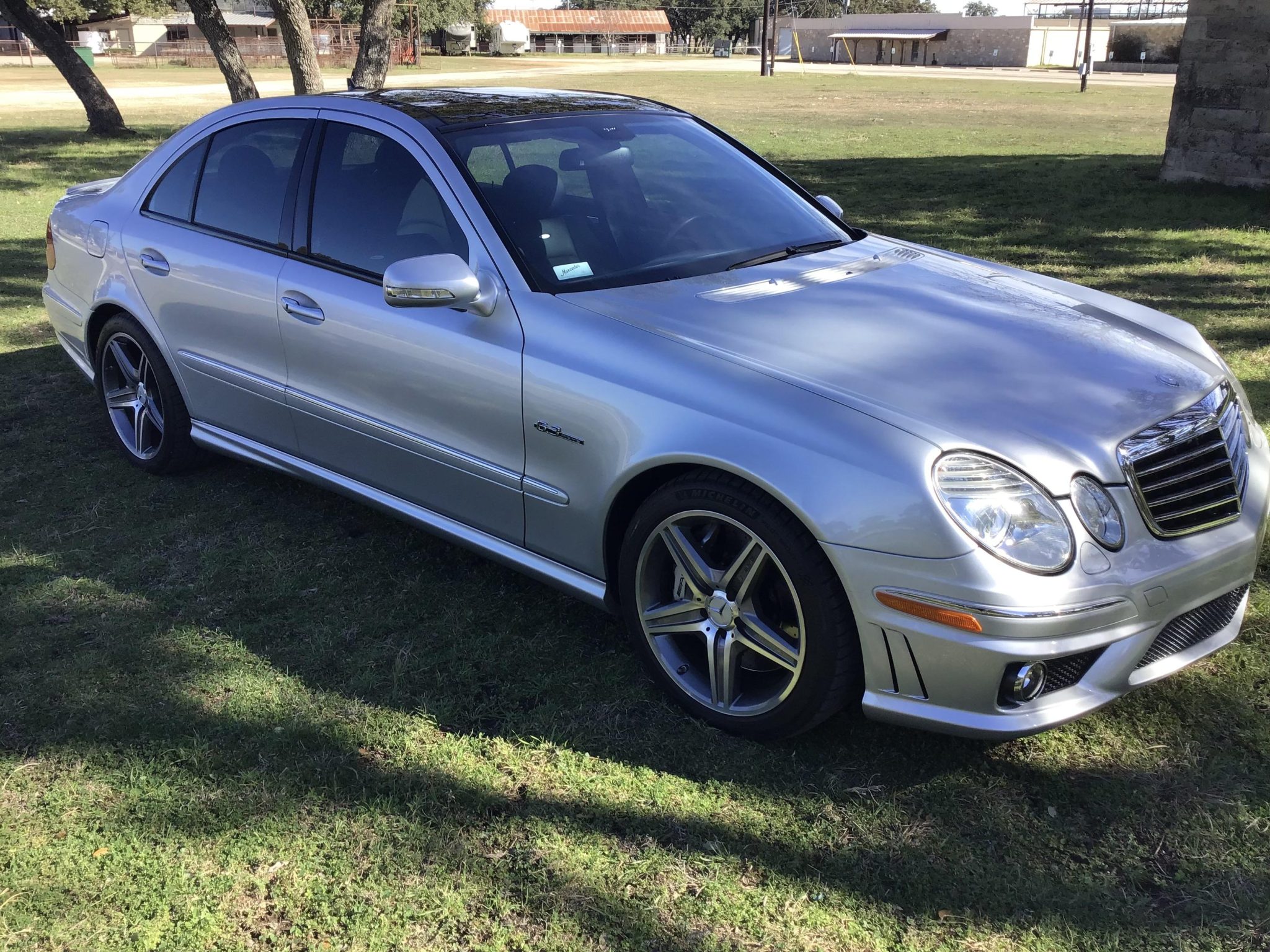 Mercedes-Benz W211 E-Class AMG 