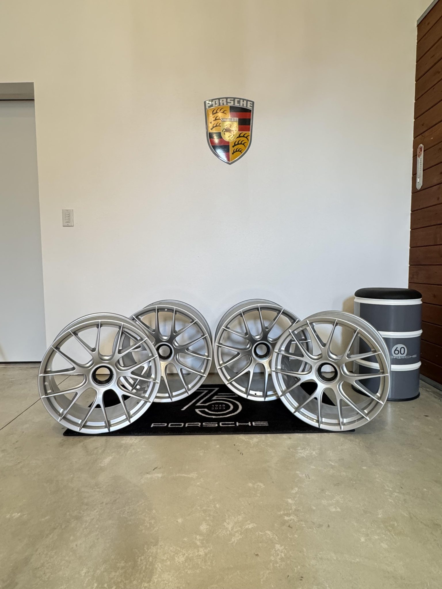 Parts and Automobilia – Wheels: Porsche 