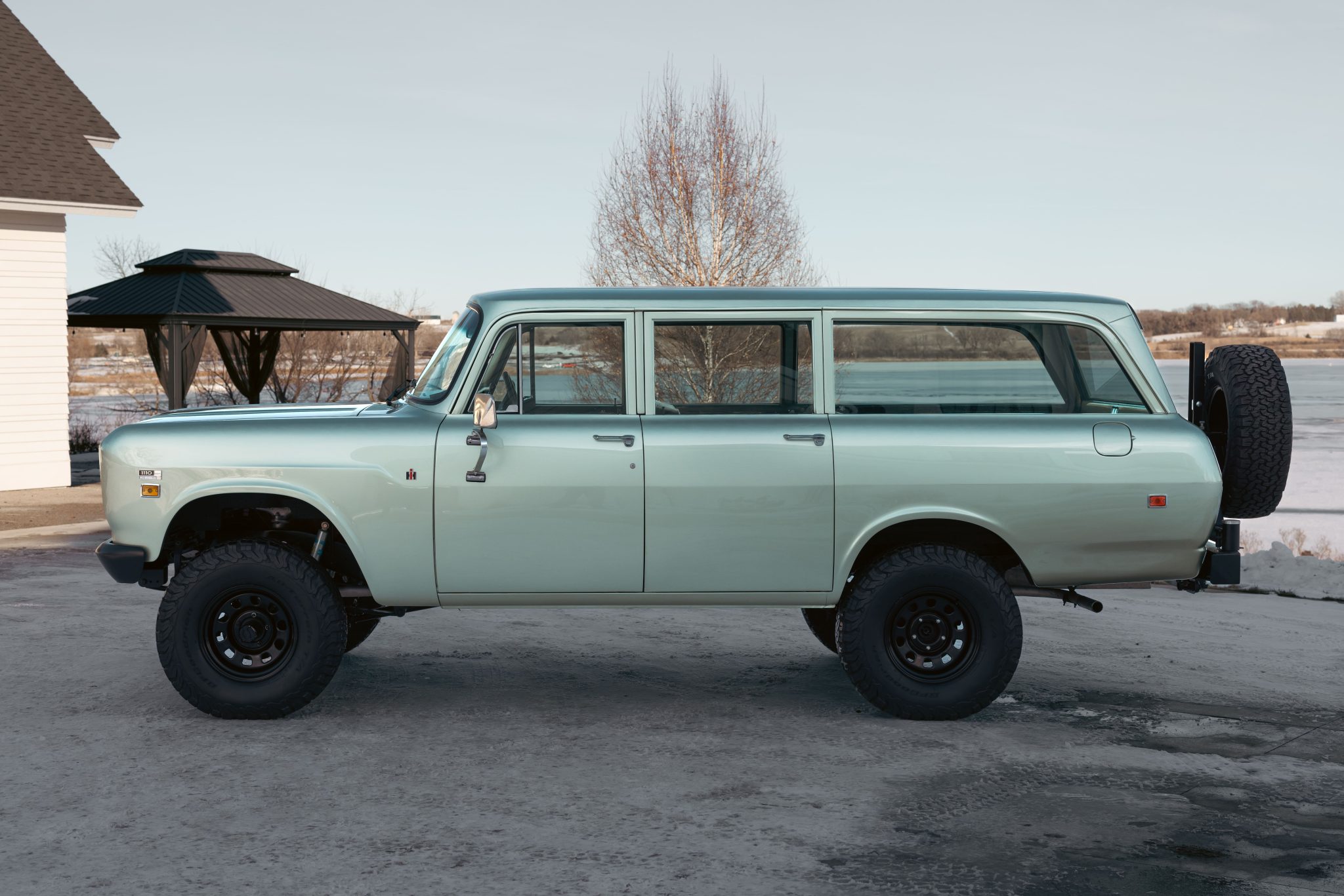 International Harvester Travelall 