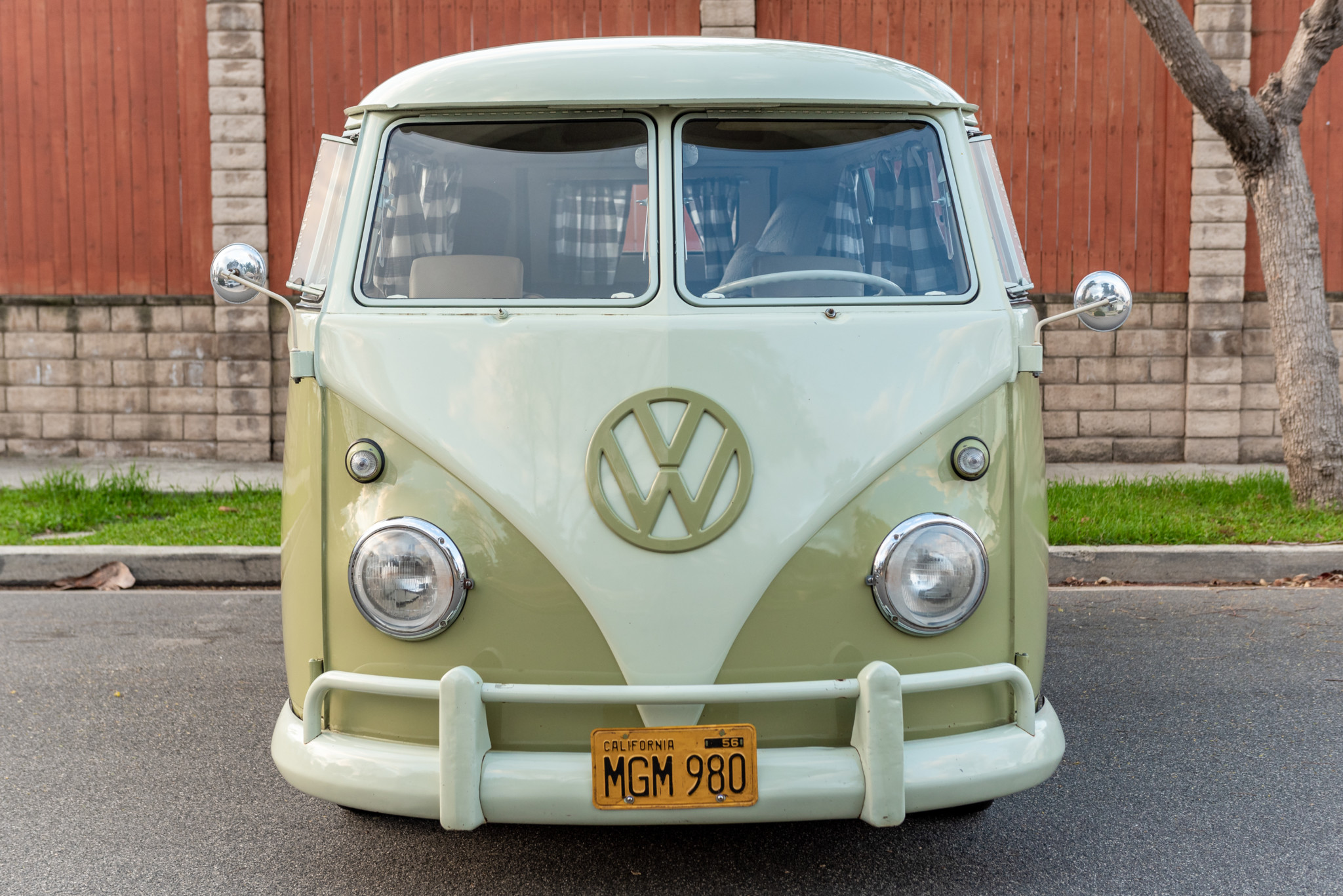 Volkswagen Split-Window Bus 