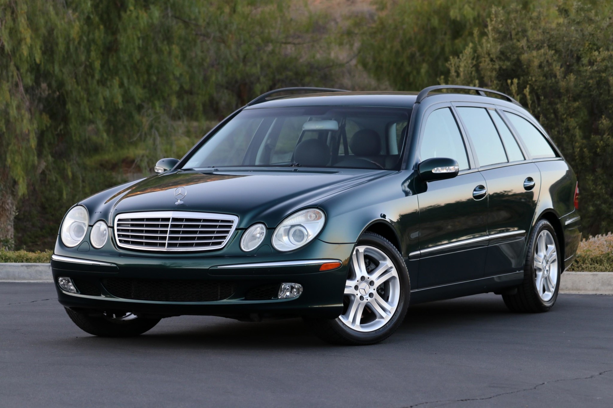 Mercedes-Benz W211 E-Class 