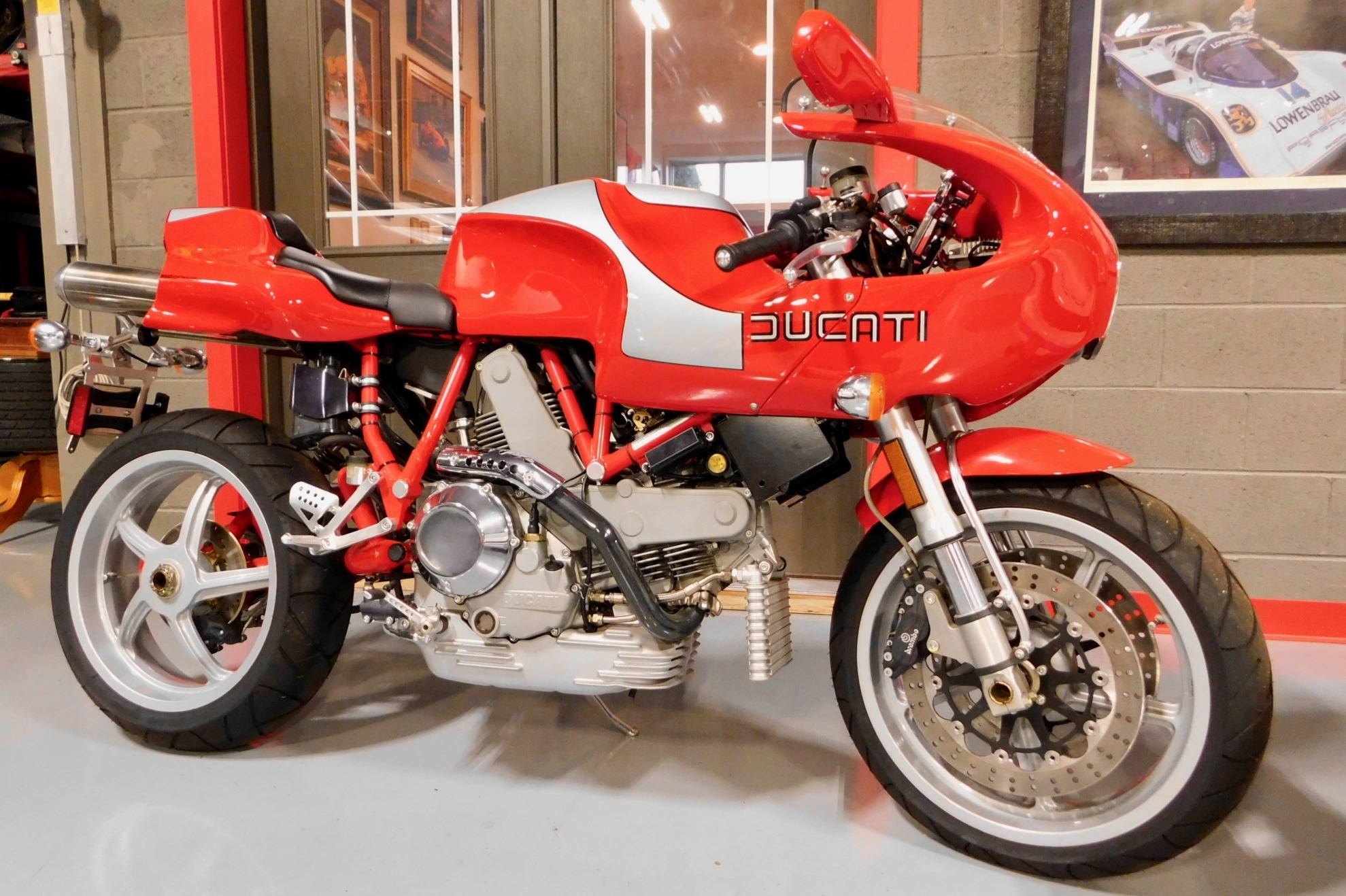 Ducati MH900e 