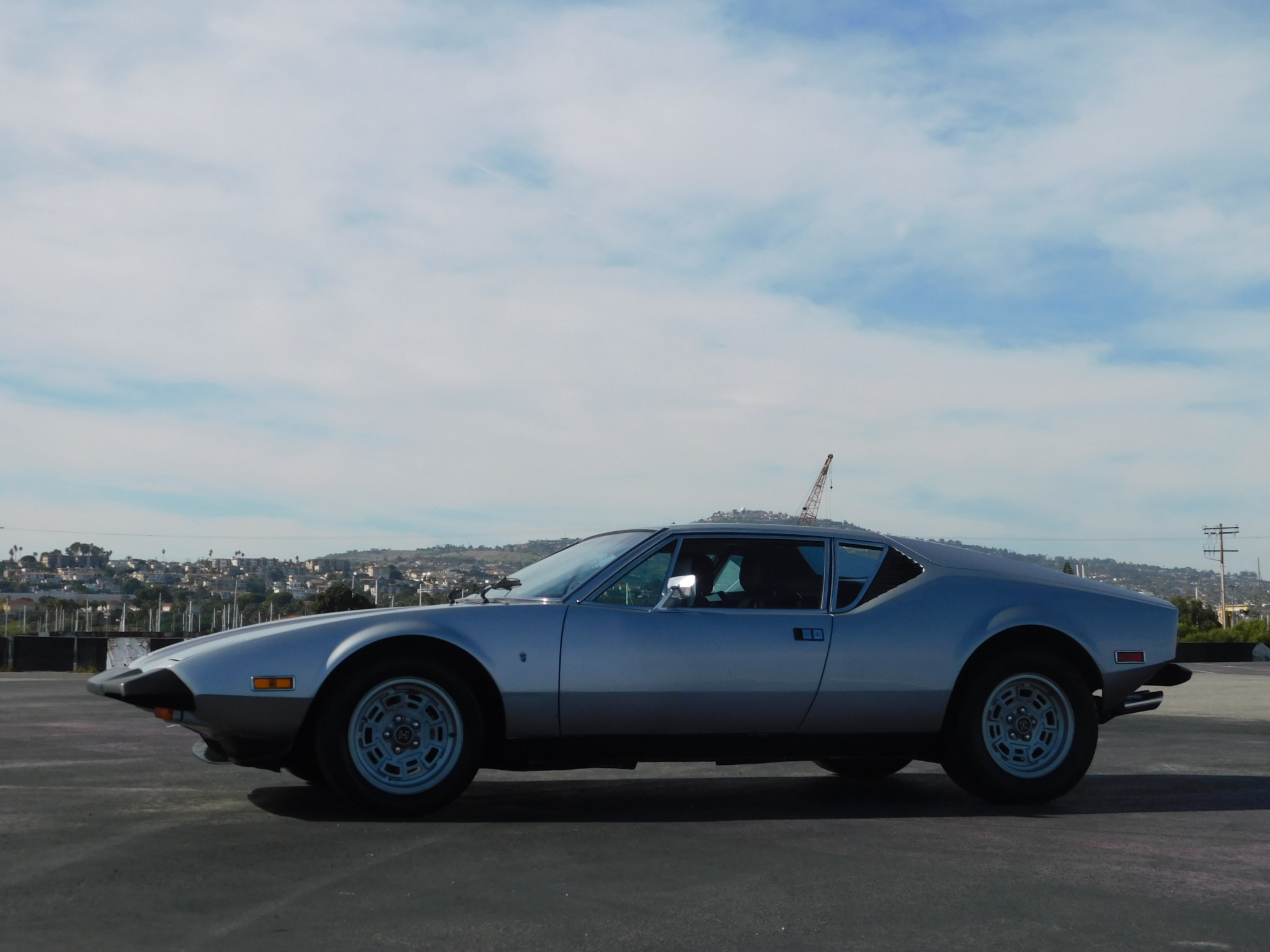 DeTomaso Pantera 