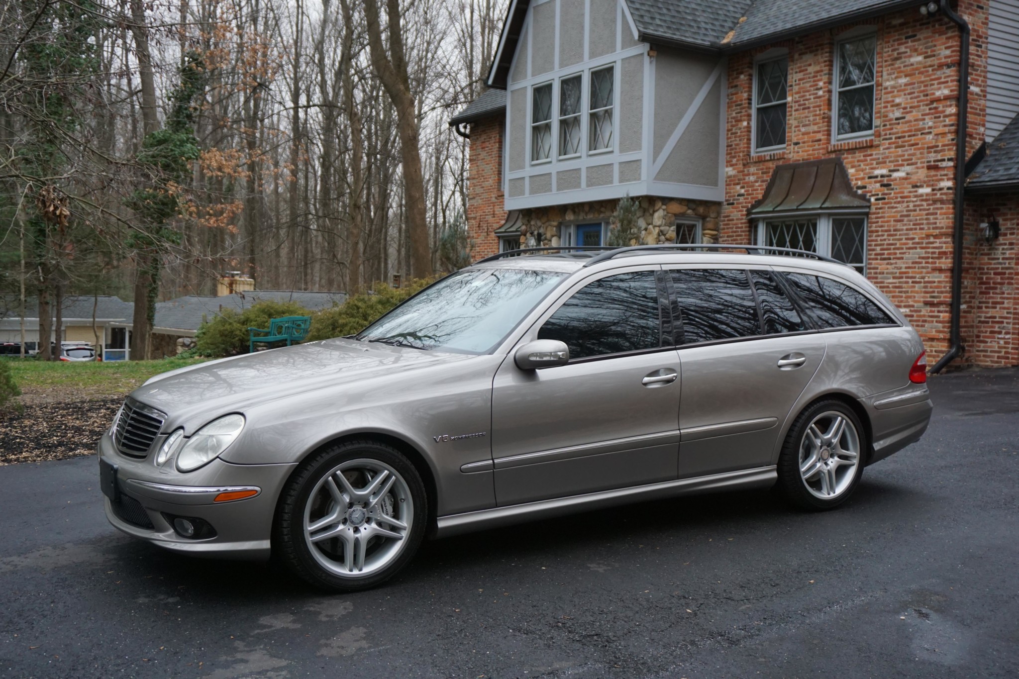 Mercedes-Benz W211 E-Class AMG 