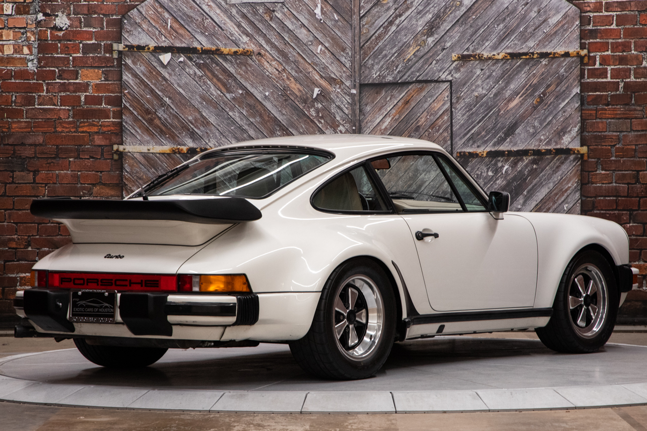 Porsche 930 Turbo 