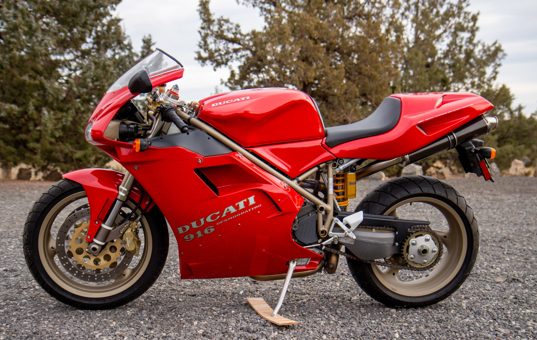 Ducati 916 