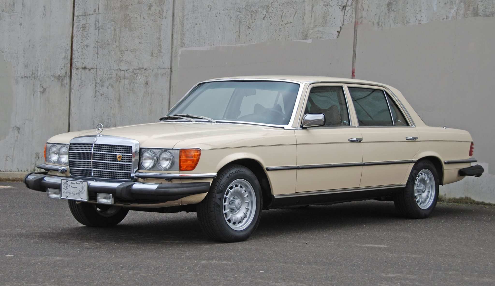 Mercedes-Benz W116 S-Class 