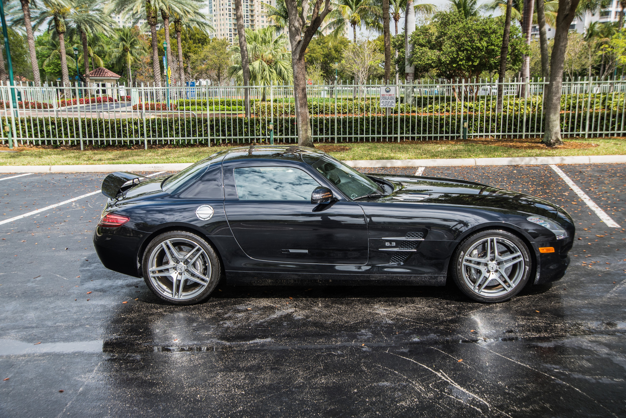 Mercedes-Benz SLS AMG 